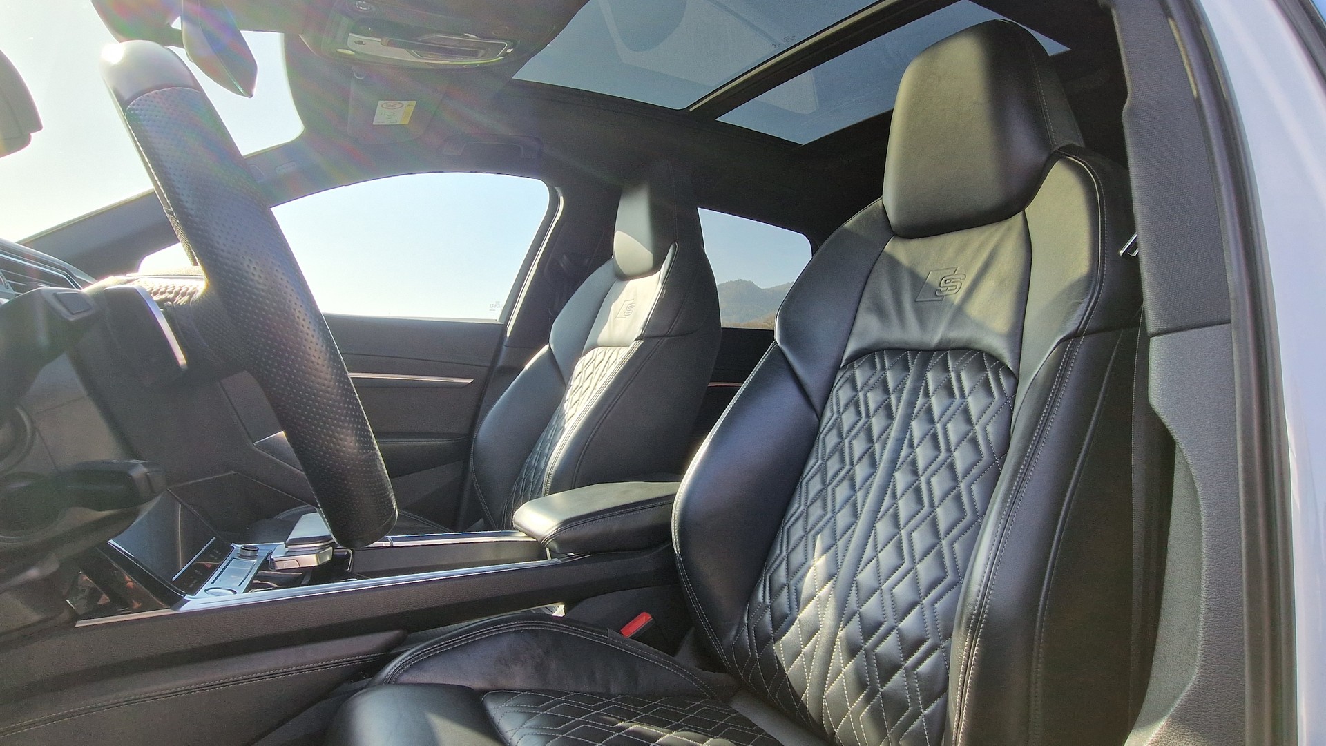 AUDI e-tron 55 Advanced quattro-image-5