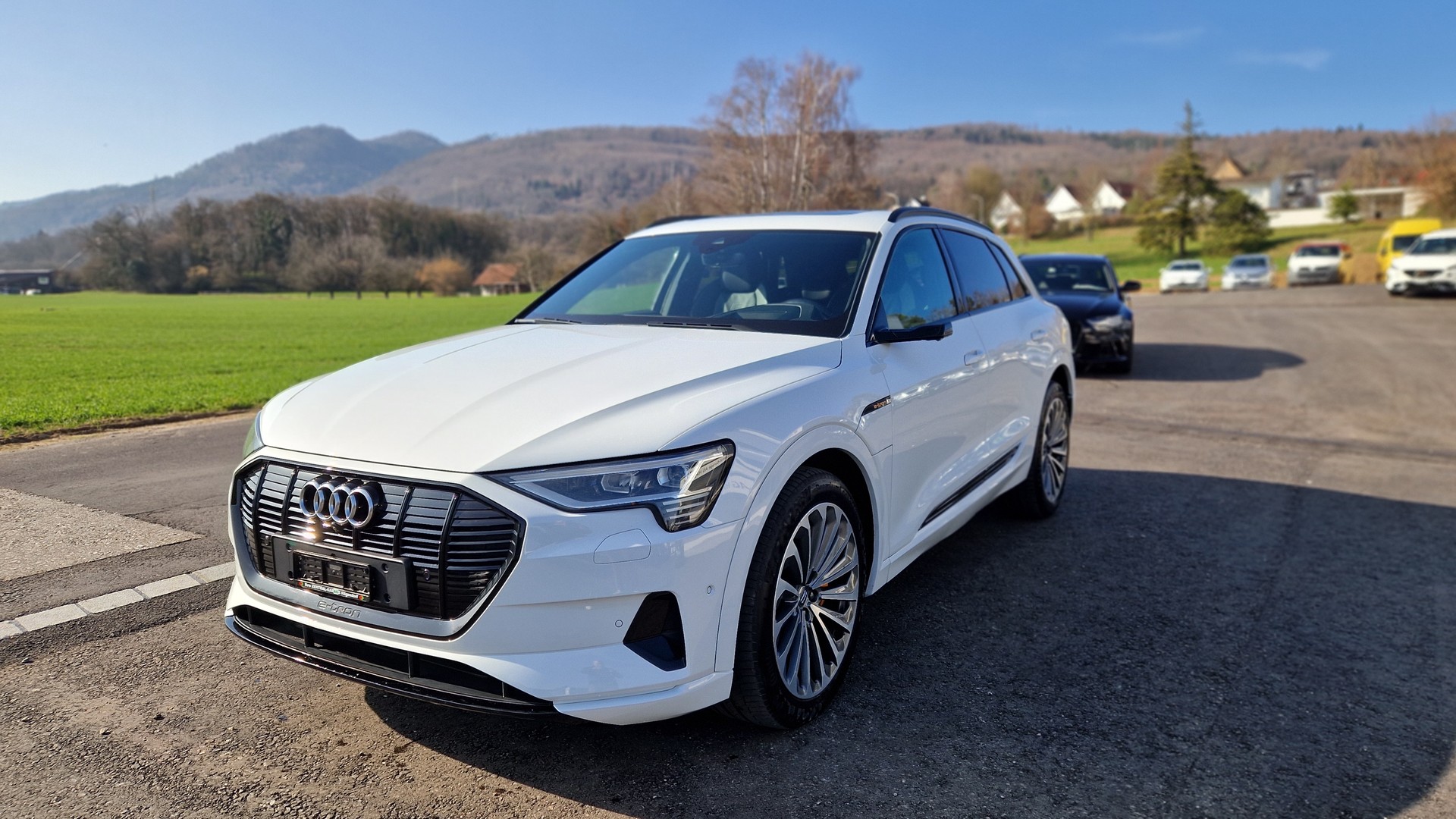 AUDI e-tron 55 Advanced quattro-image-1