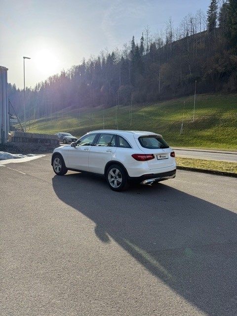 MERCEDES-BENZ GLC 350 d Exclusive 4Matic 9G-Tronic-image-4