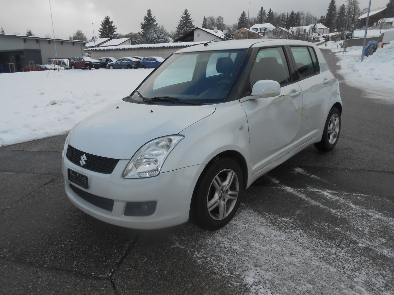 SUZUKI Swift 1.3i 16V GL Top