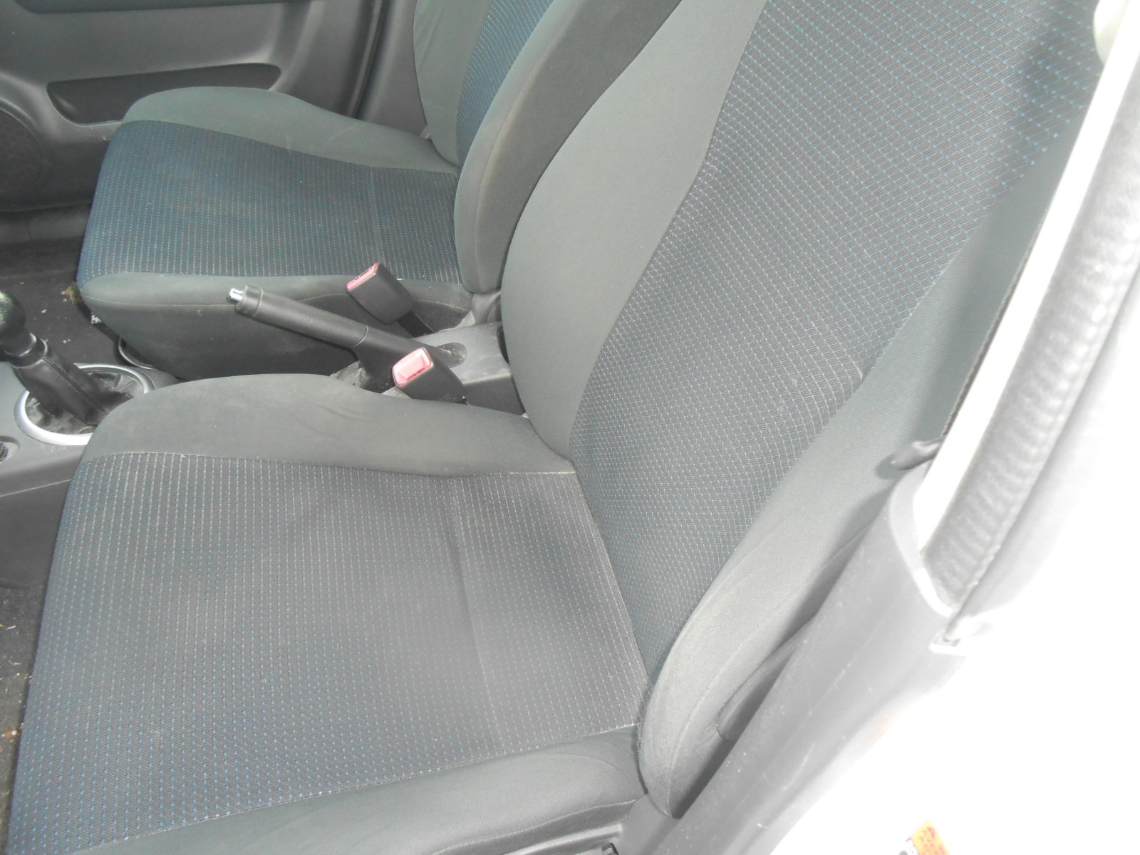 SUZUKI Swift 1.3i 16V GL Top-image-10