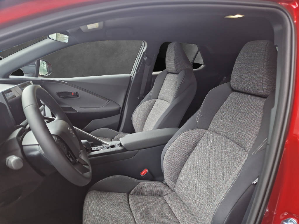 TOYOTA C-HR 2.0 HEV Swiss Edition 4x4 47410/000-image-8