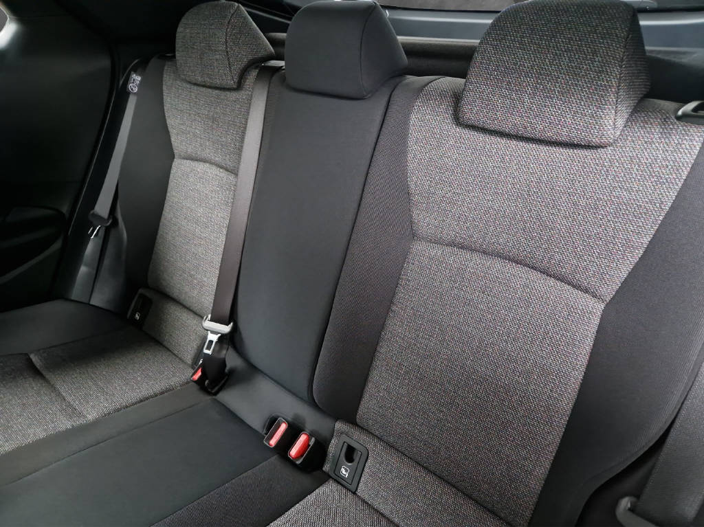 TOYOTA C-HR 2.0 HEV Swiss Edition 4x4 47410/000-image-10