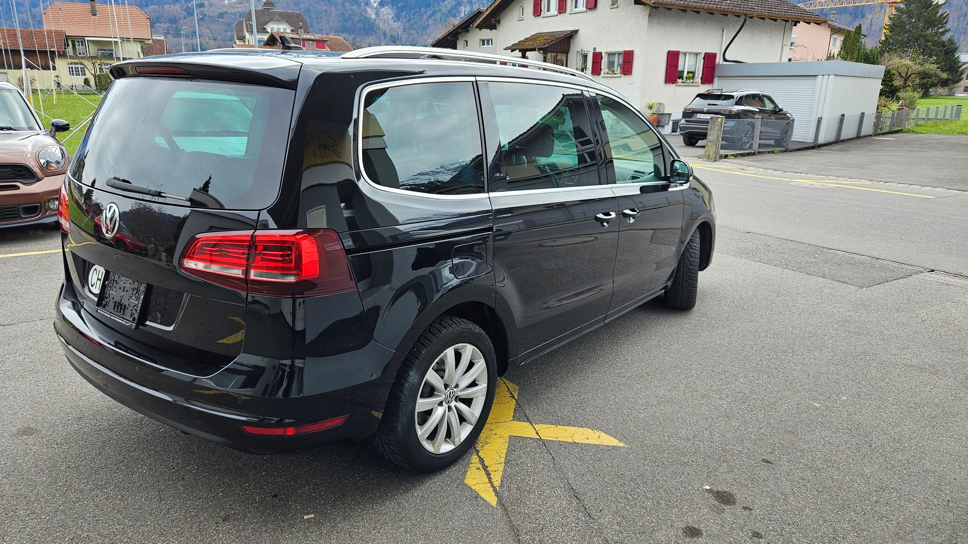 VW Sharan 2.0 TDI BMT Highline 4Motion-image-3