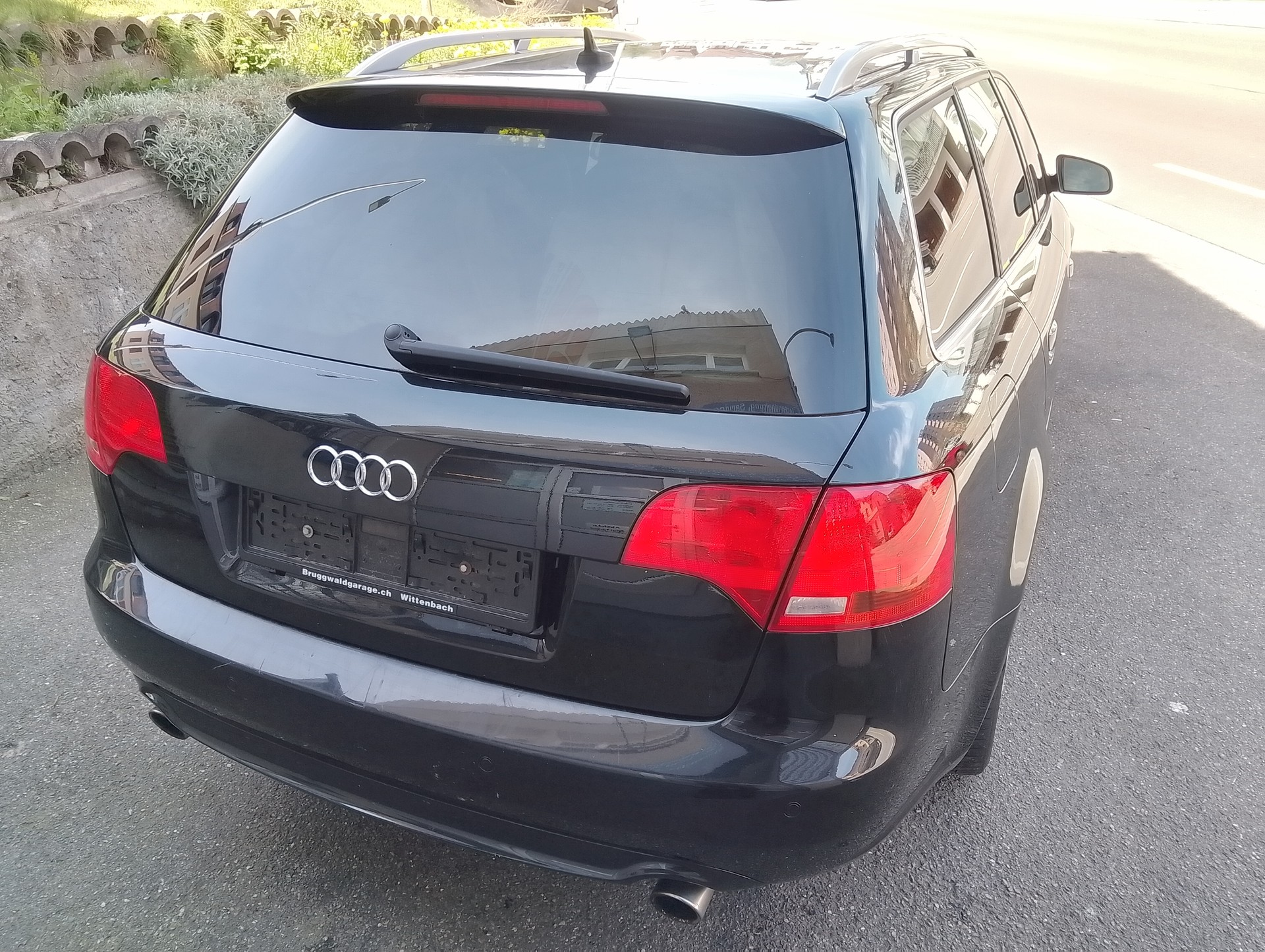 AUDI A4 Avant 3.2 FSI quattro-image-8