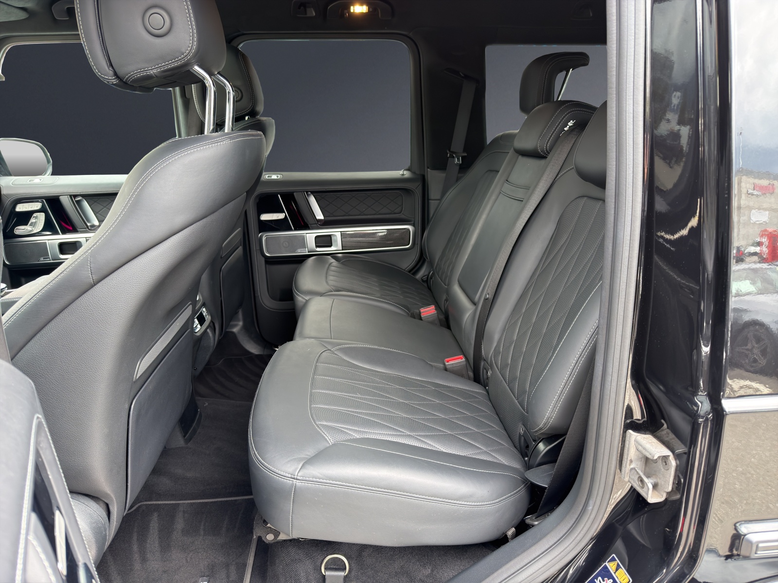 MERCEDES-BENZ G 400 d AMG Line 9G-Tronic-image-10