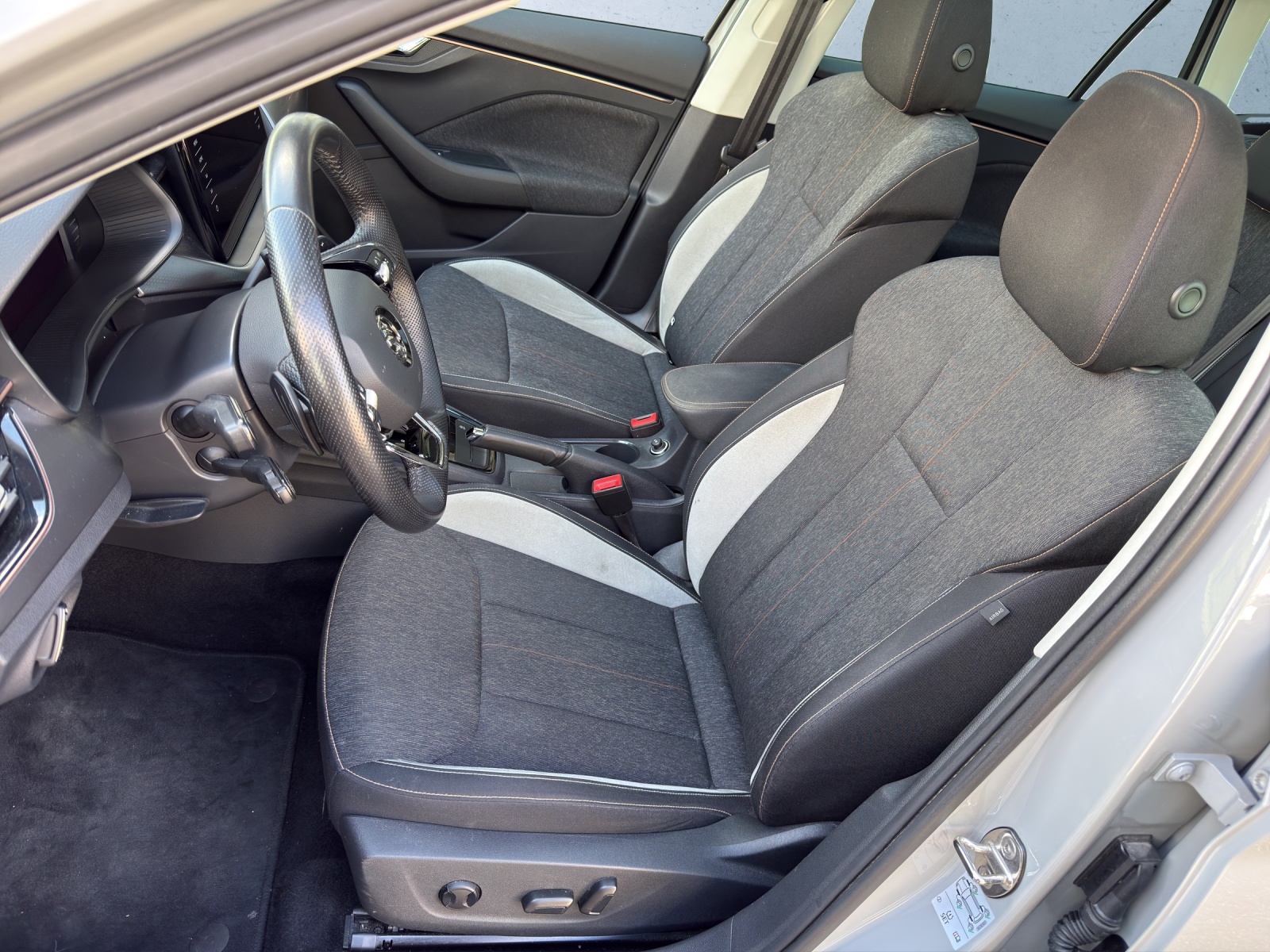 SKODA Kamiq 1.5 TSI ACT Style *ABT 190PS*-image-6
