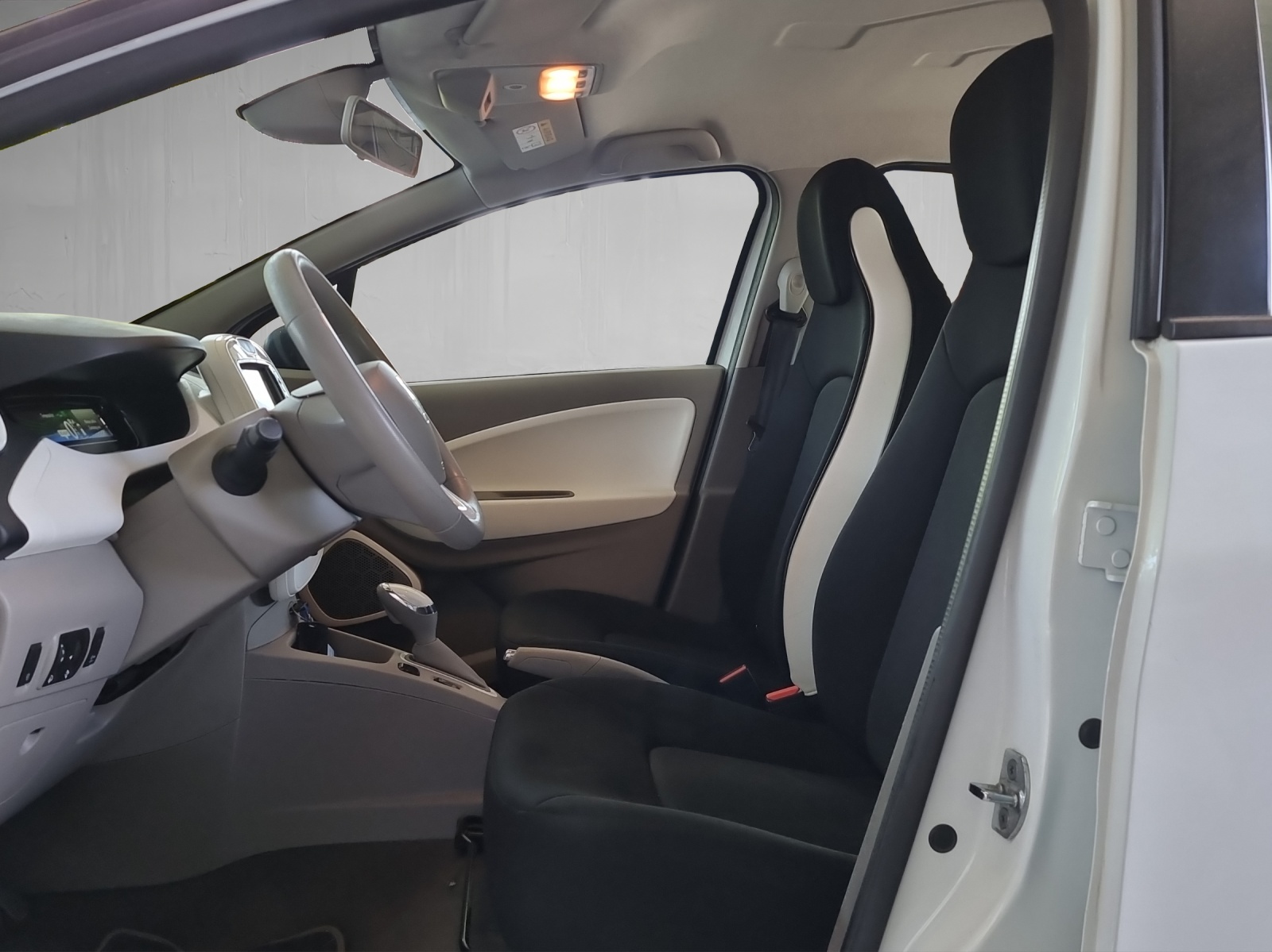 RENAULT Zoe R90 Life inkl. Batterie-image-6