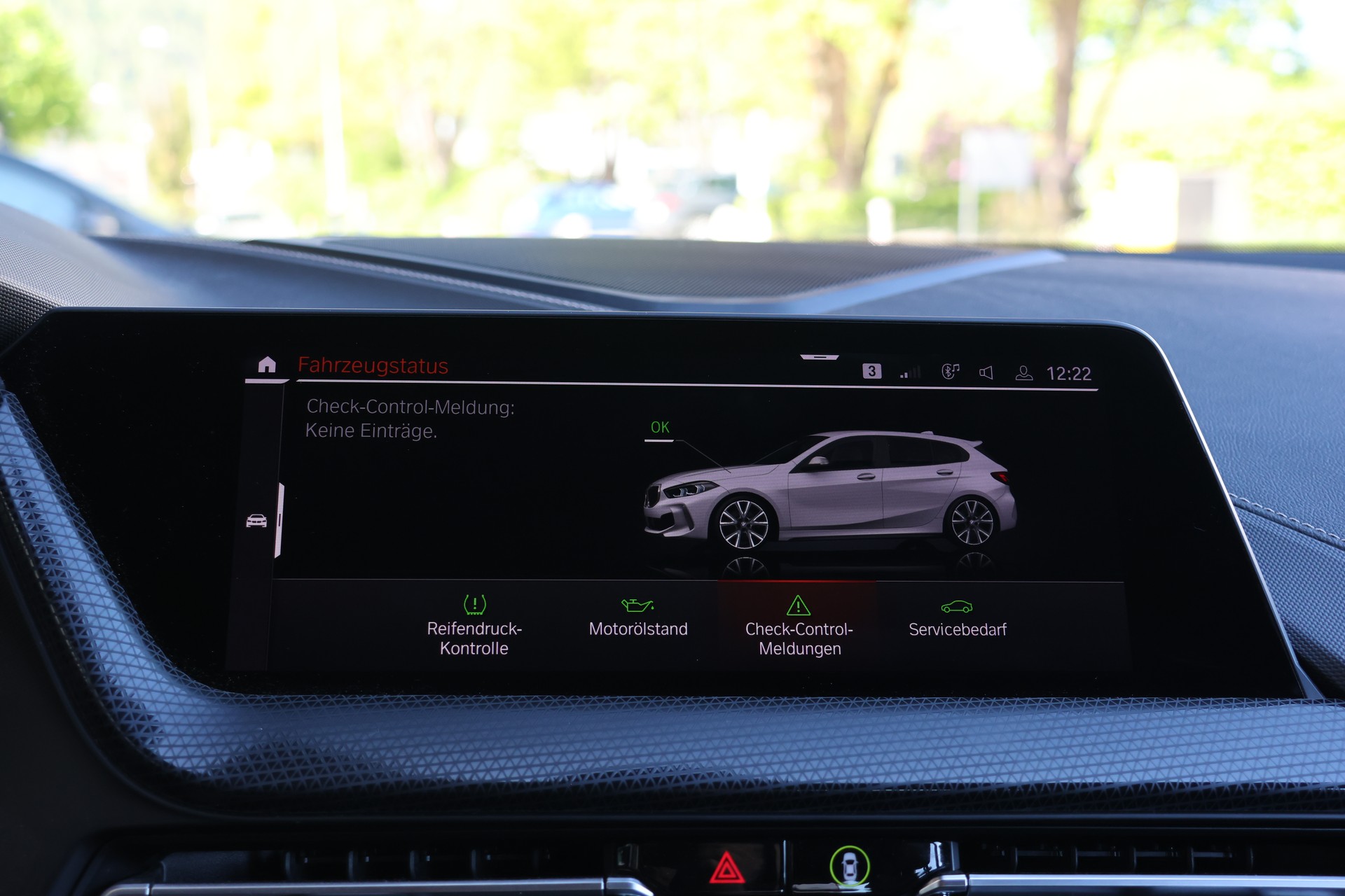BMW M135i xDrive Steptronic (CH)-image-19