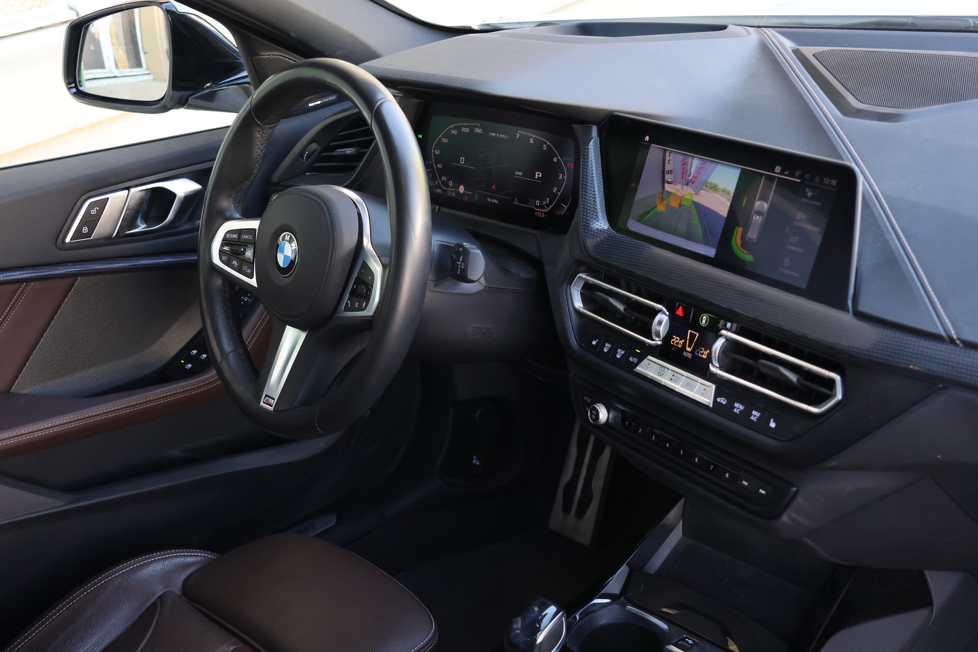 BMW M135i xDrive Steptronic (CH)-image-8