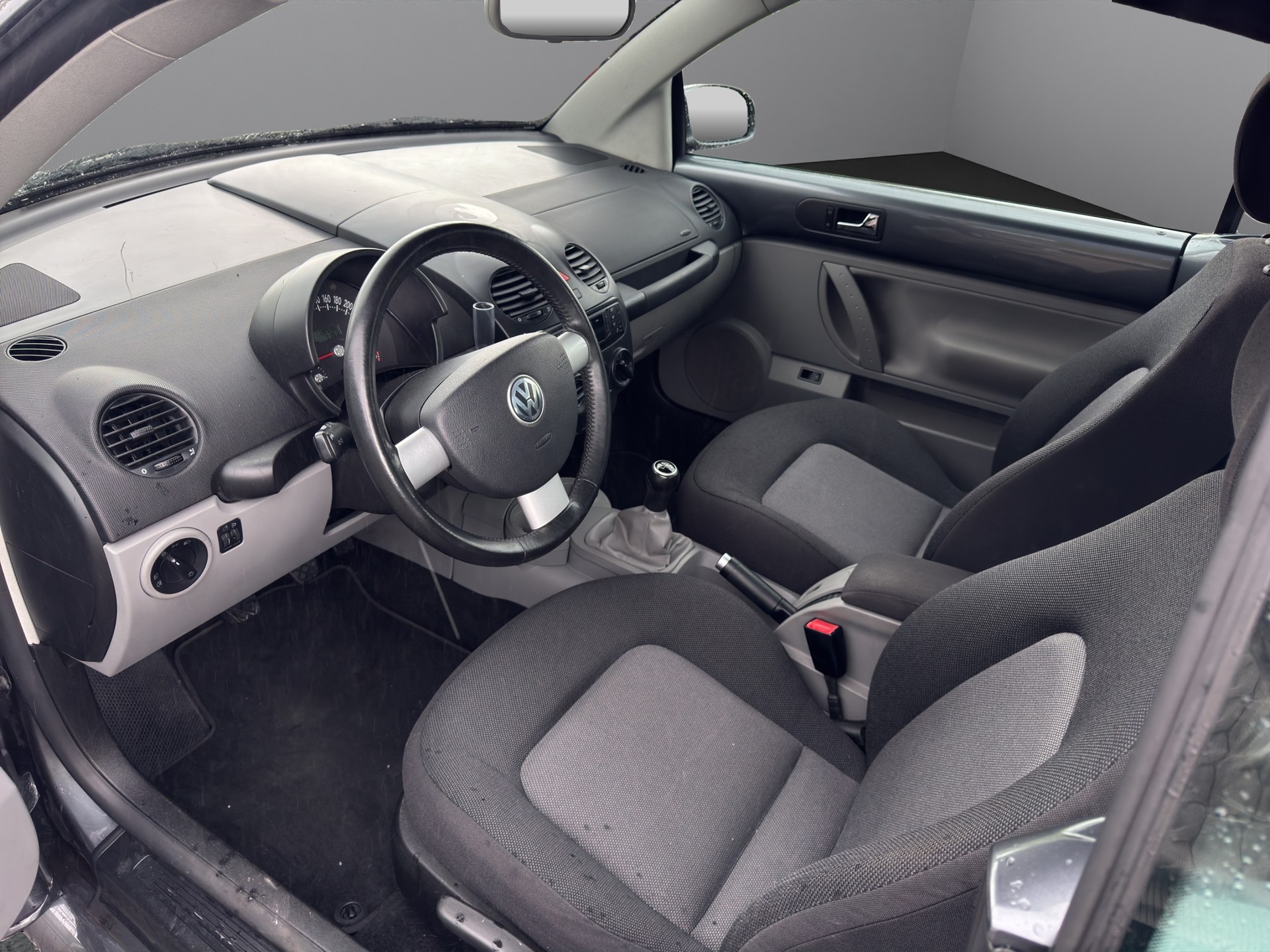 VW Beetle Cabrio 1.8 T-image-10