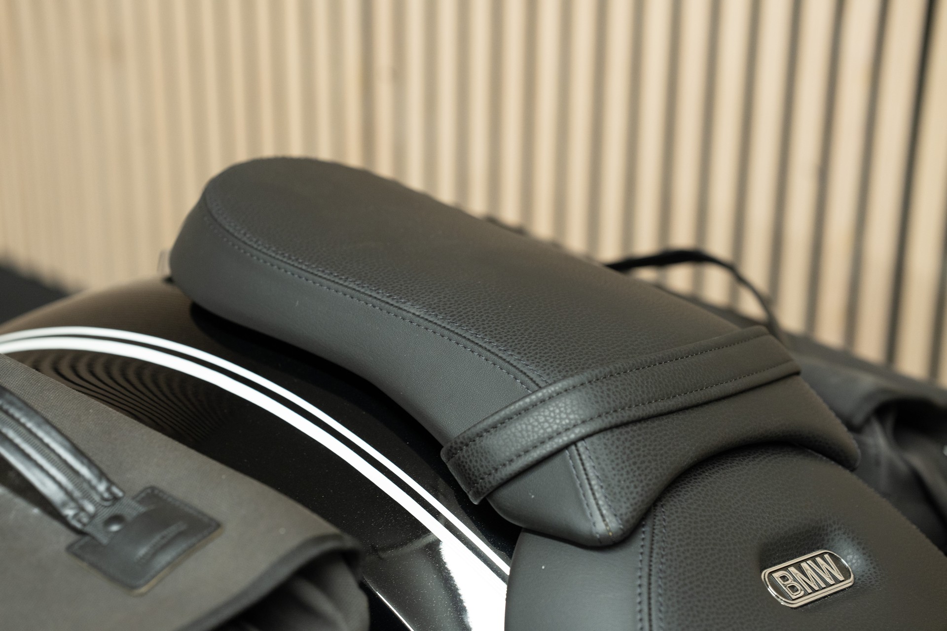BMW R 18 mit edlem Umbau inkl. Jekill & Hyde Klappenauspuffanlage-image-7