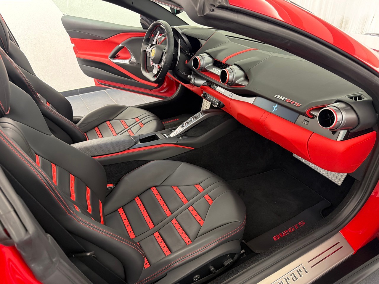 FERRARI 812 GTS-image-8