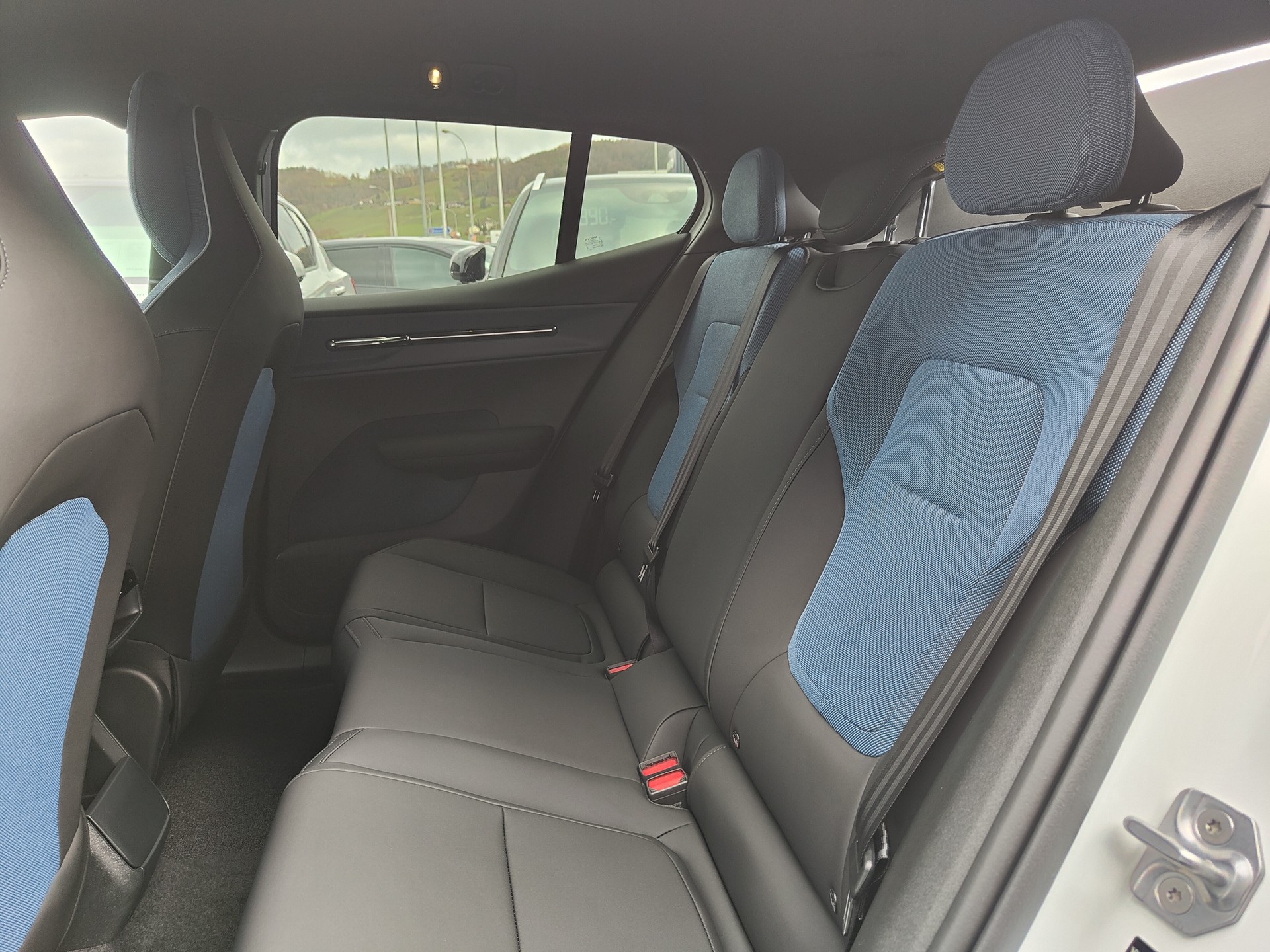VOLVO EX30 E60 Plus-image-14