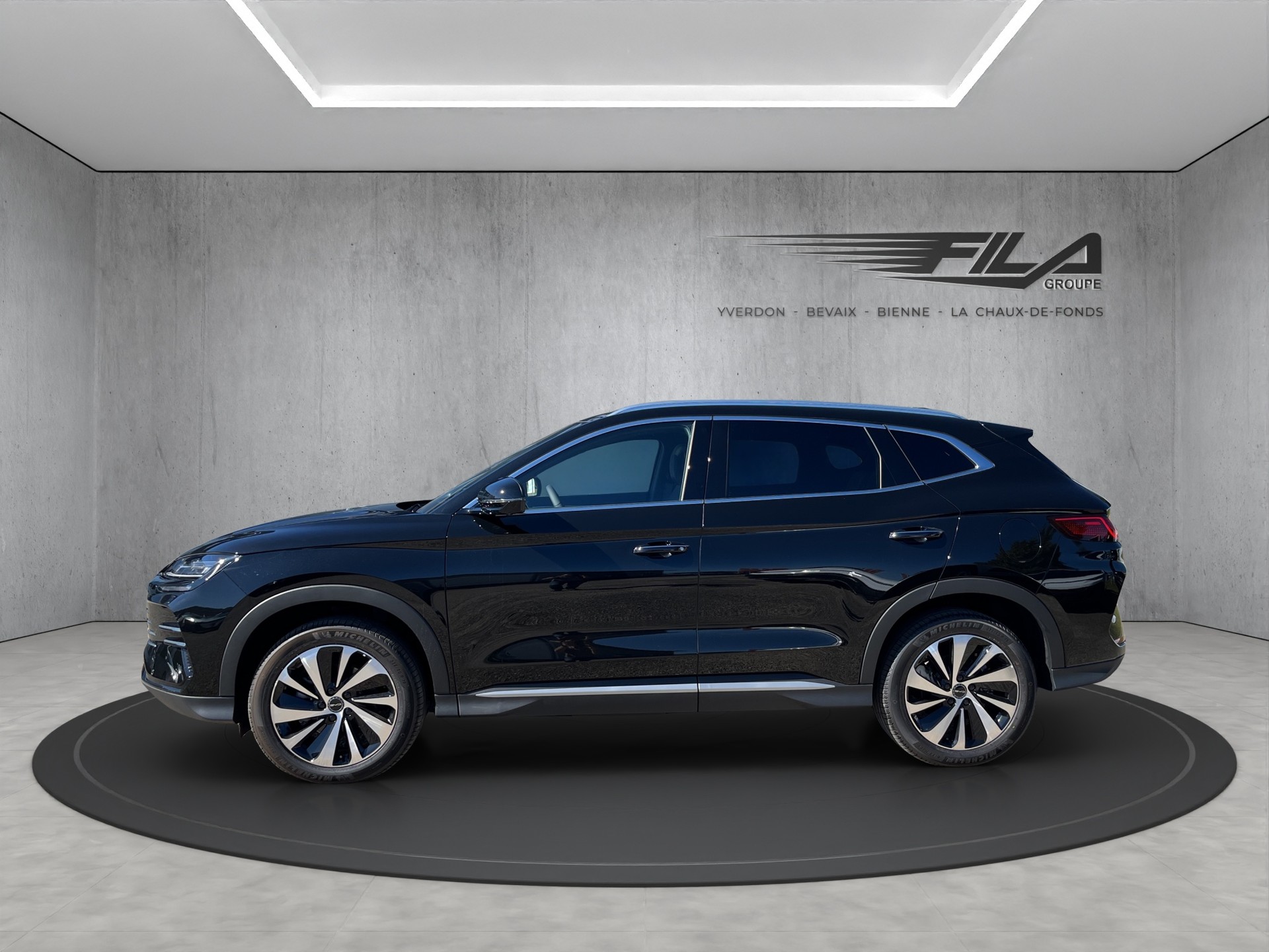 BYD Seal U DM-i Design AWD-showroom-element-3