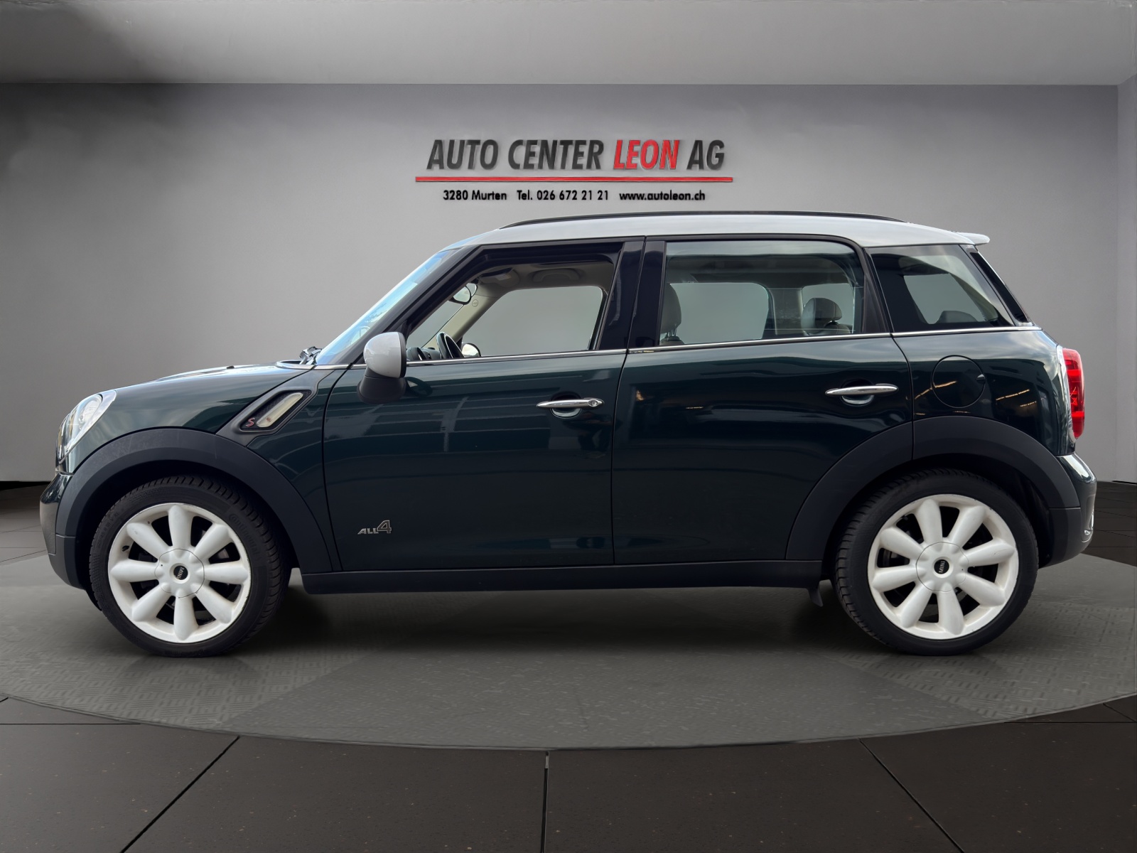 MINI Countryman Cooper S ALL4 Steptronic-showroom-element-2