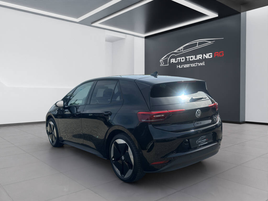 VW ID.3 Pro S Performance- Black Style-image-4