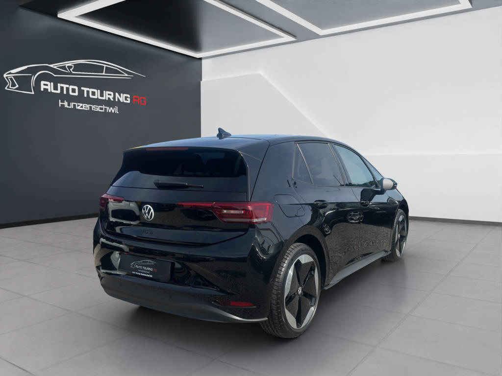 VW ID.3 Pro S Performance- Black Style-image-2