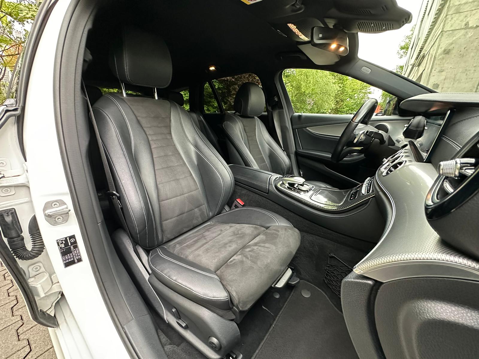 MERCEDES-BENZ E 220 d AMG Line 9G-Tronic-image-16