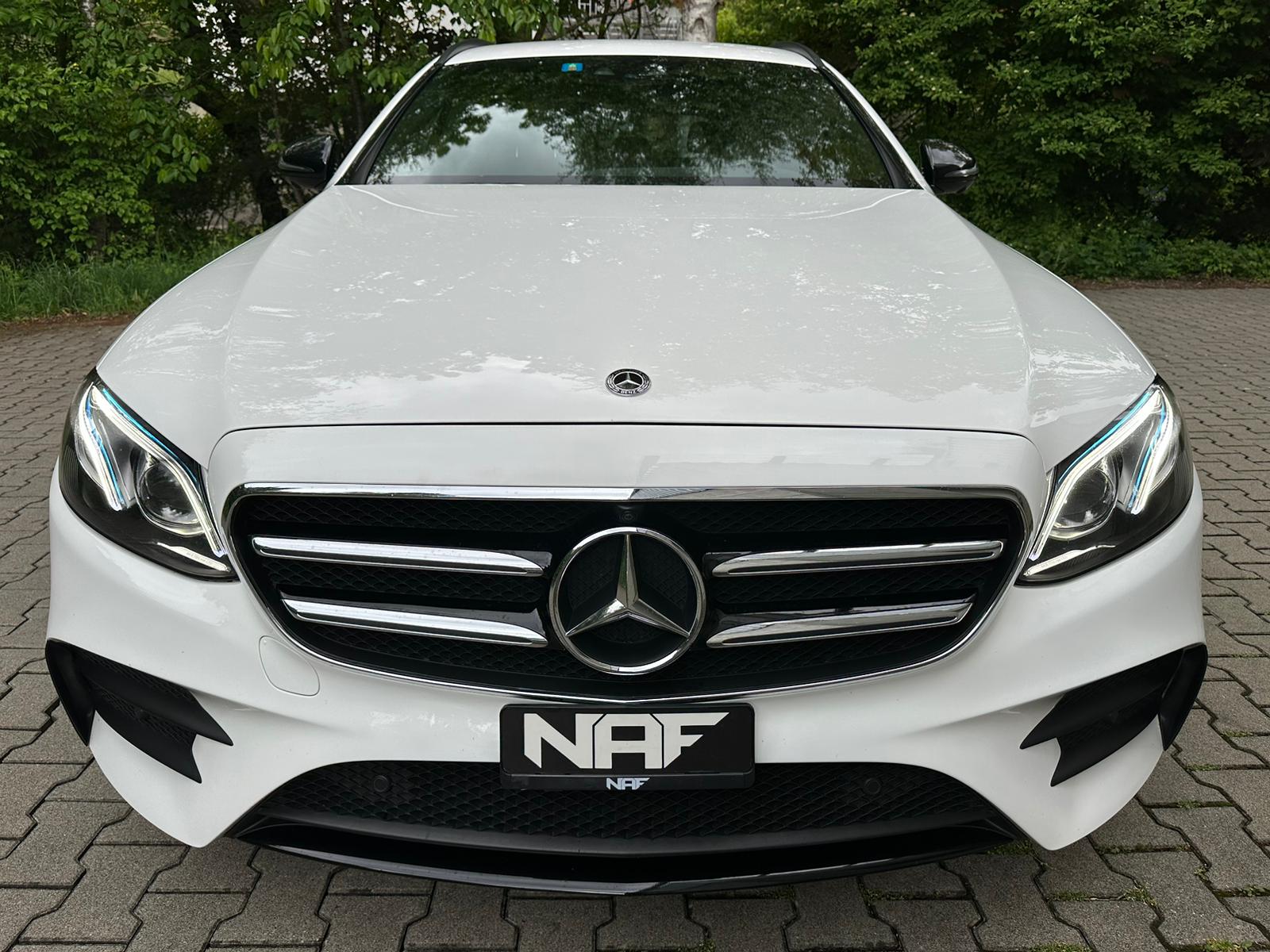 MERCEDES-BENZ E 220 d AMG Line 9G-Tronic-image-7