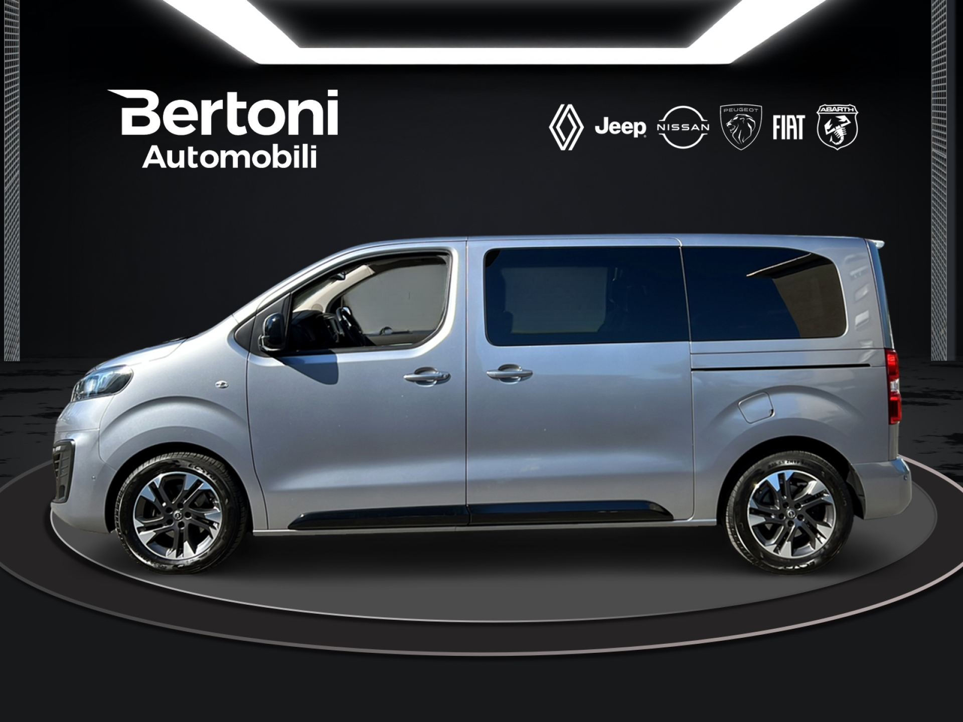 OPEL Zafira Life M 2.0 CDTI 177 Bus-showroom-element-1