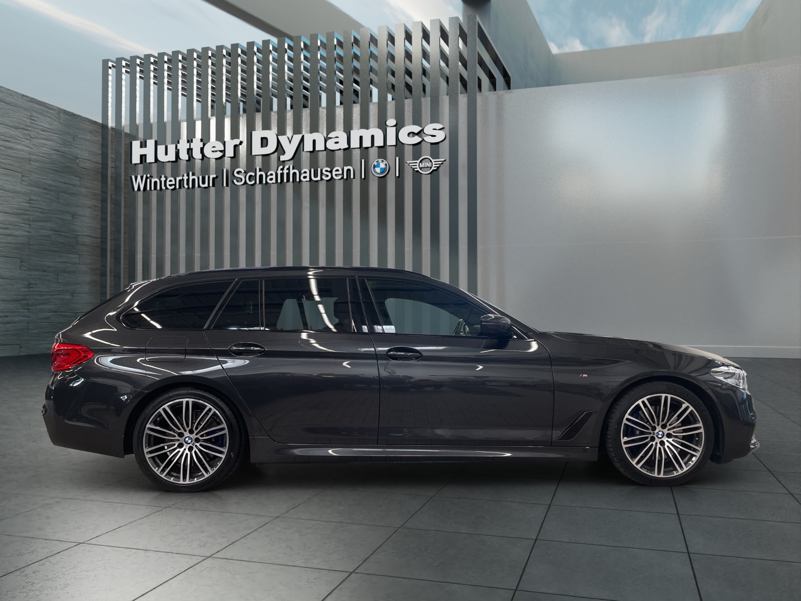 BMW 530d M SPORTPAKET-showroom-element-3