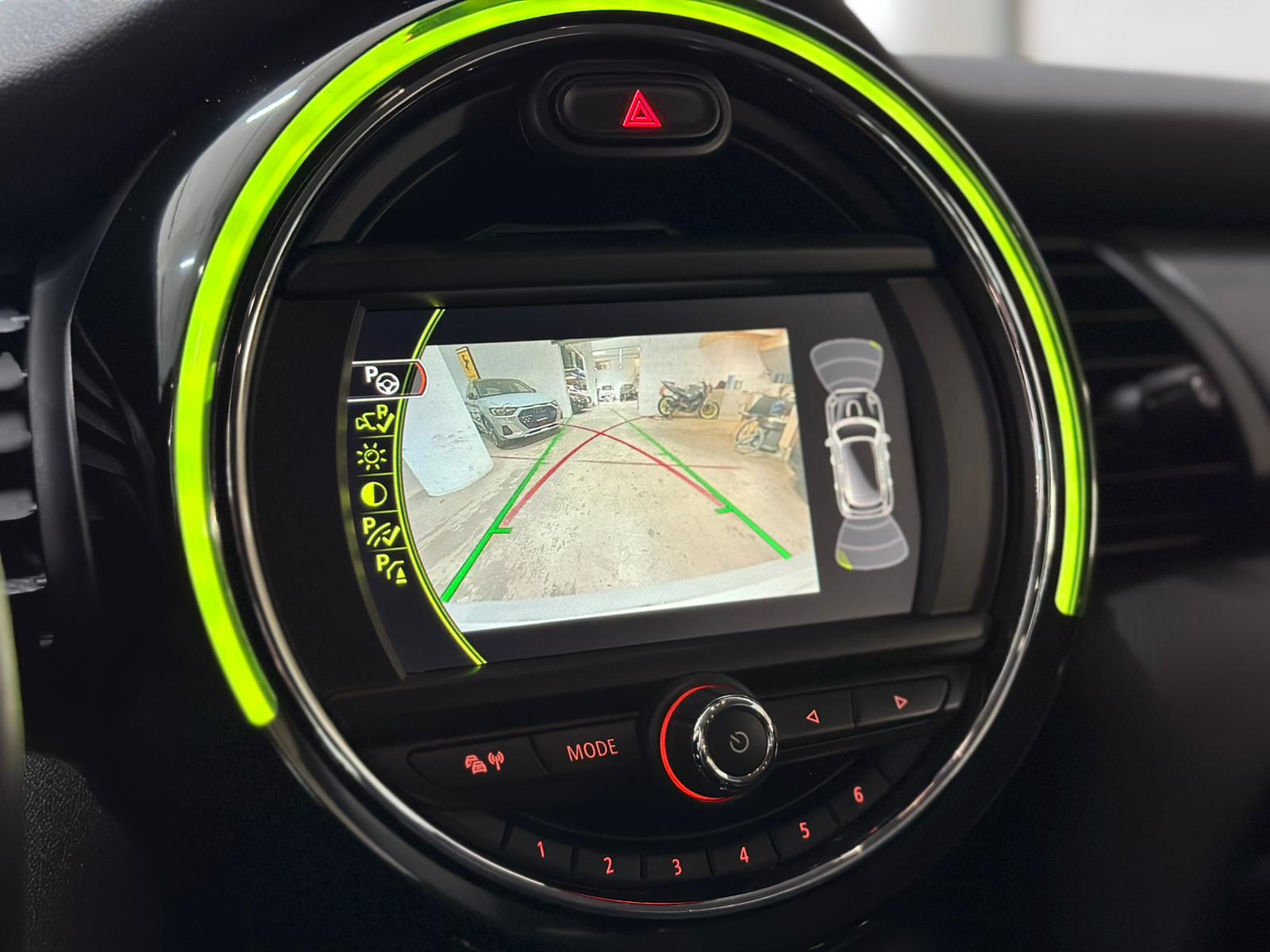 MINI Cooper Steptronic-image-13