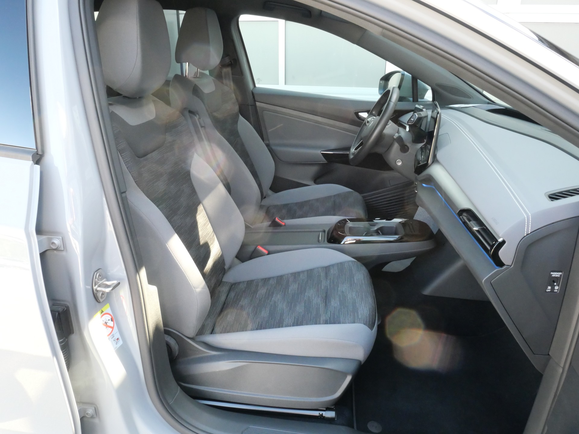 VW ID.5 Pro Performance 77 kWh *CH-Auto, Matrix-LED, Parklenk-Assistent*-image-10
