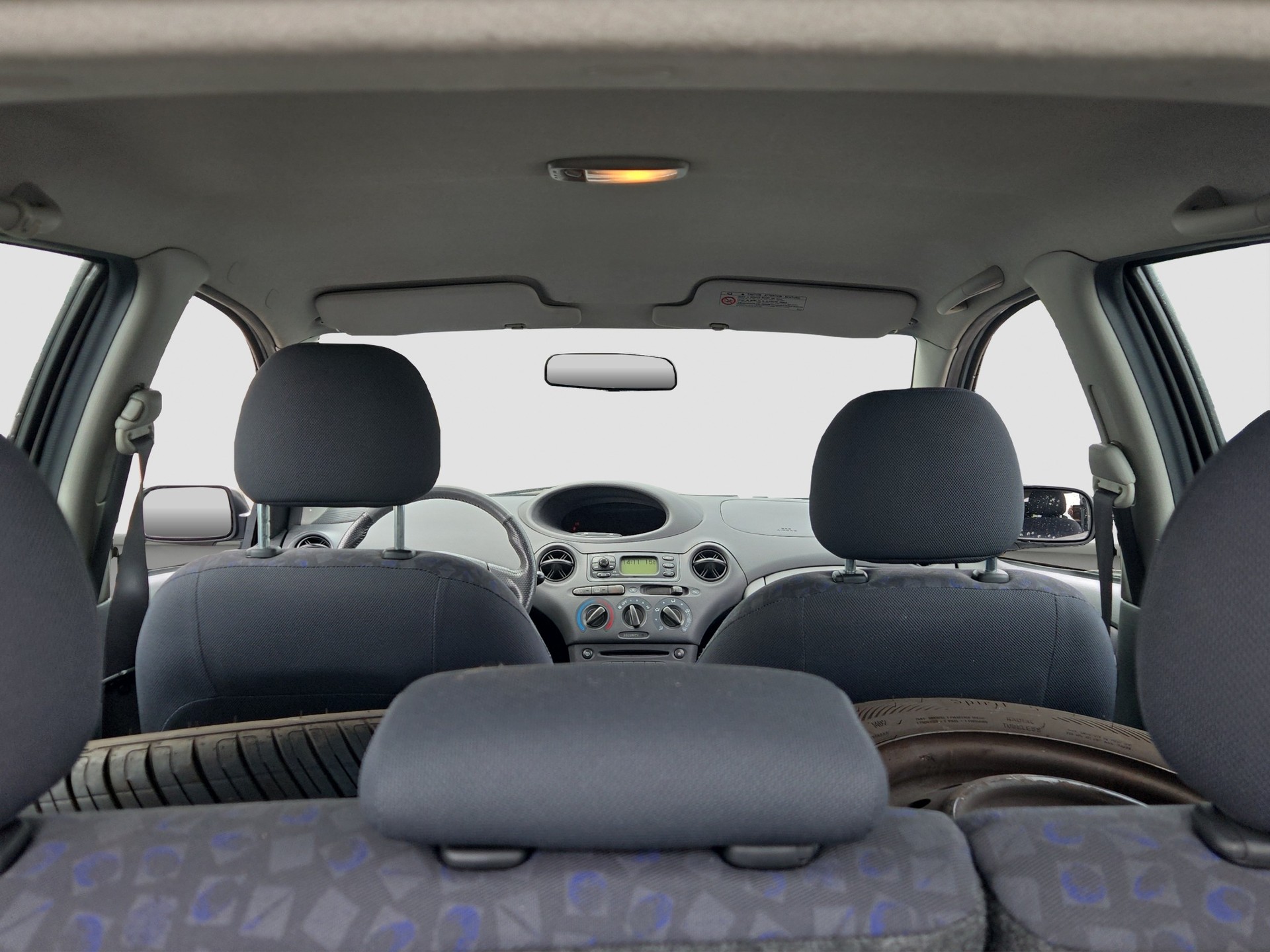 TOYOTA Yaris 1.3 Linea Sol-image-10