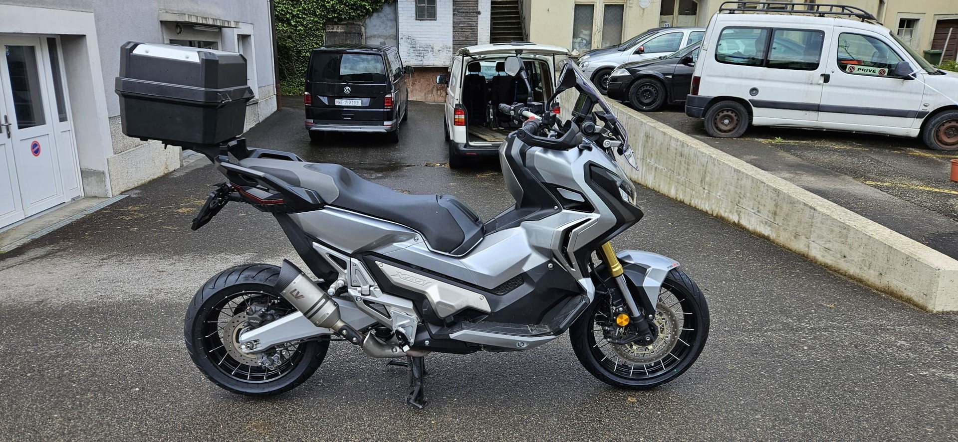 HONDA X-ADV 750 ABS (35kW)-image-0