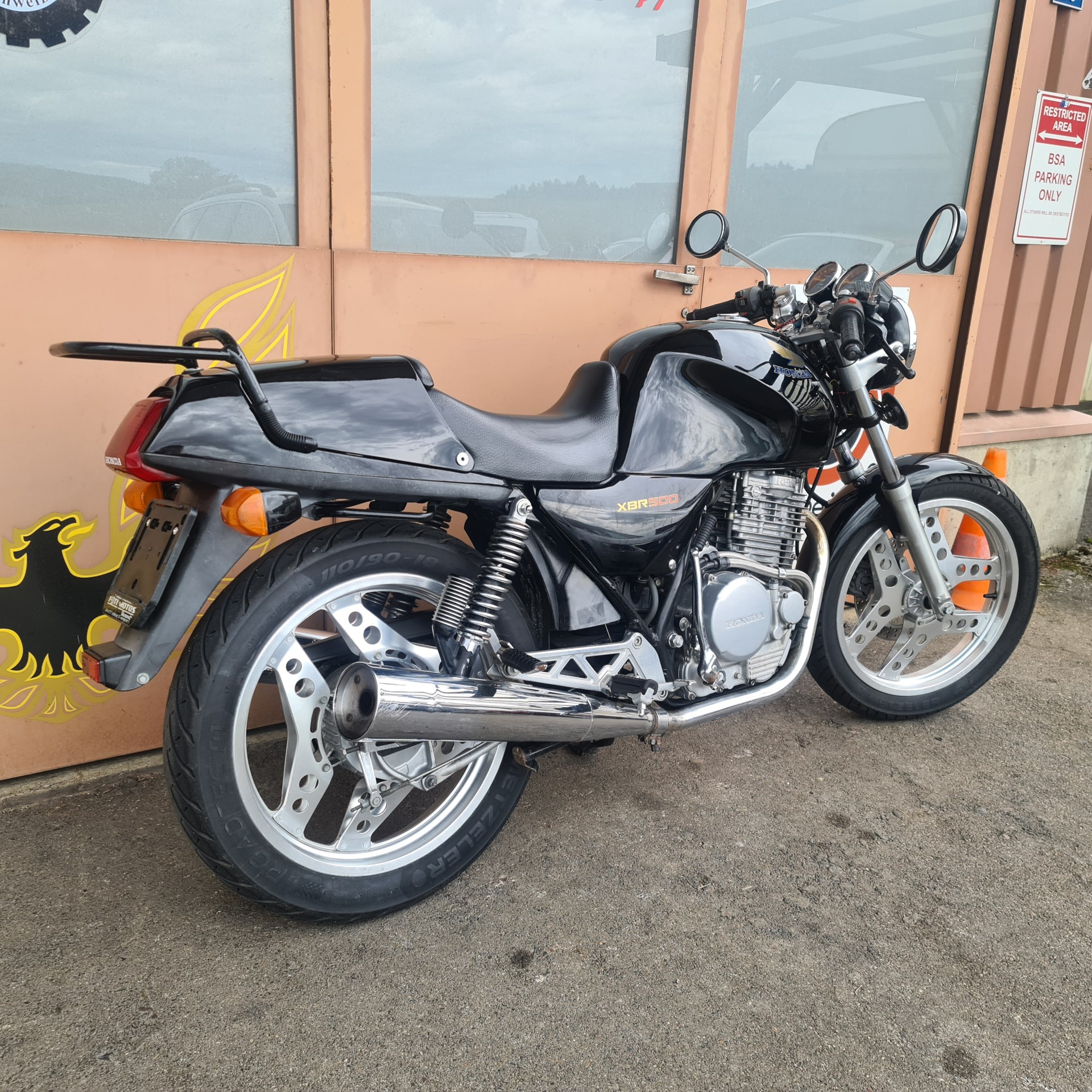 HONDA XBR 500 S-image-2
