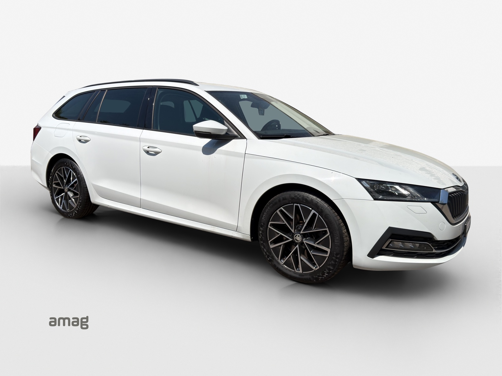 SKODA Octavia Combi 2.0 TSI Style DSG 4x4-image-5