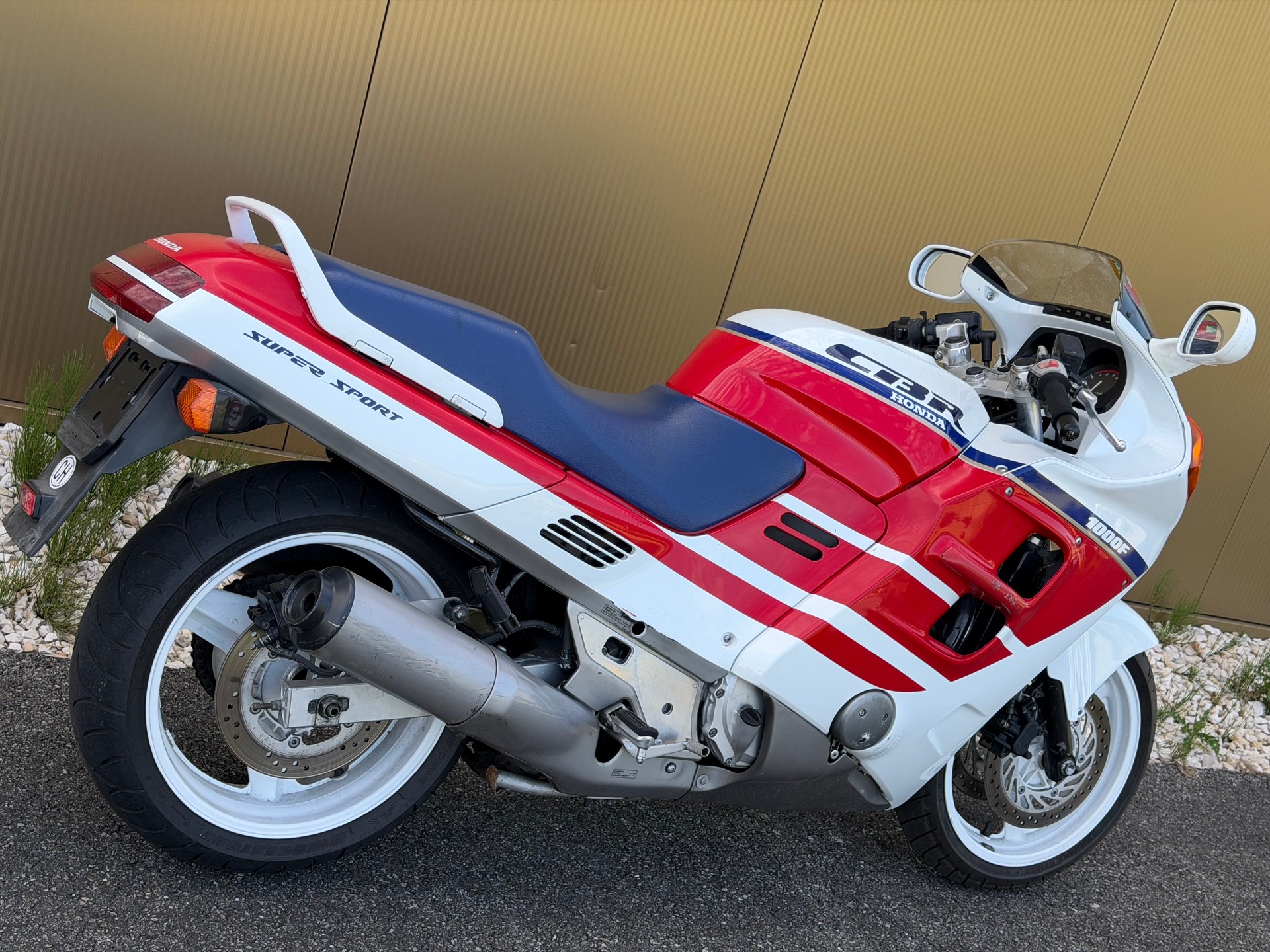HONDA CBR 1000 F M-image-4