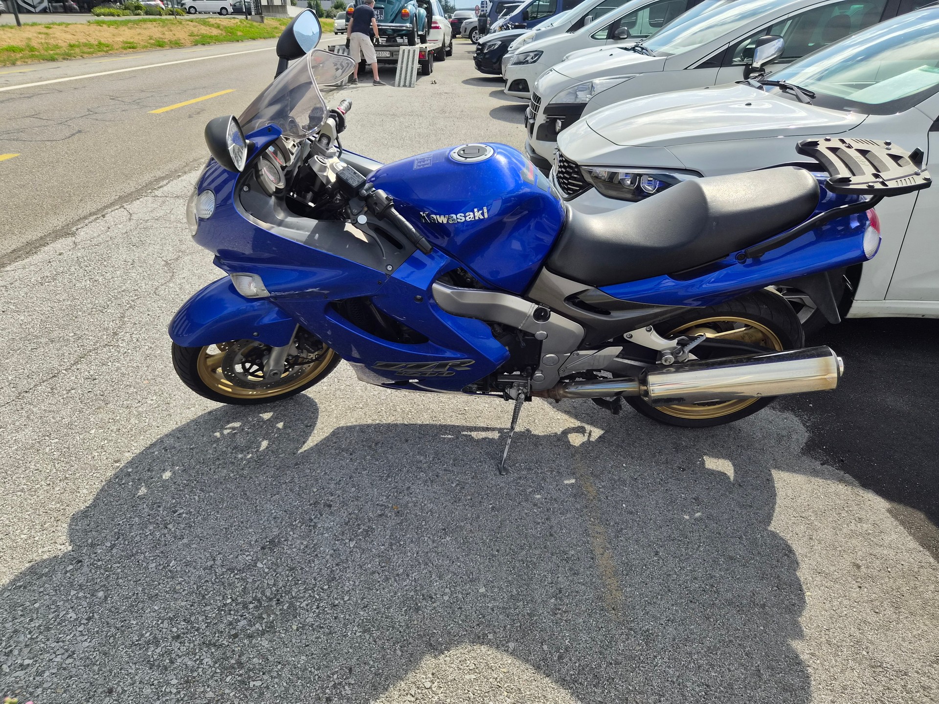 KAWASAKI ZZ-R 1200-image-1
