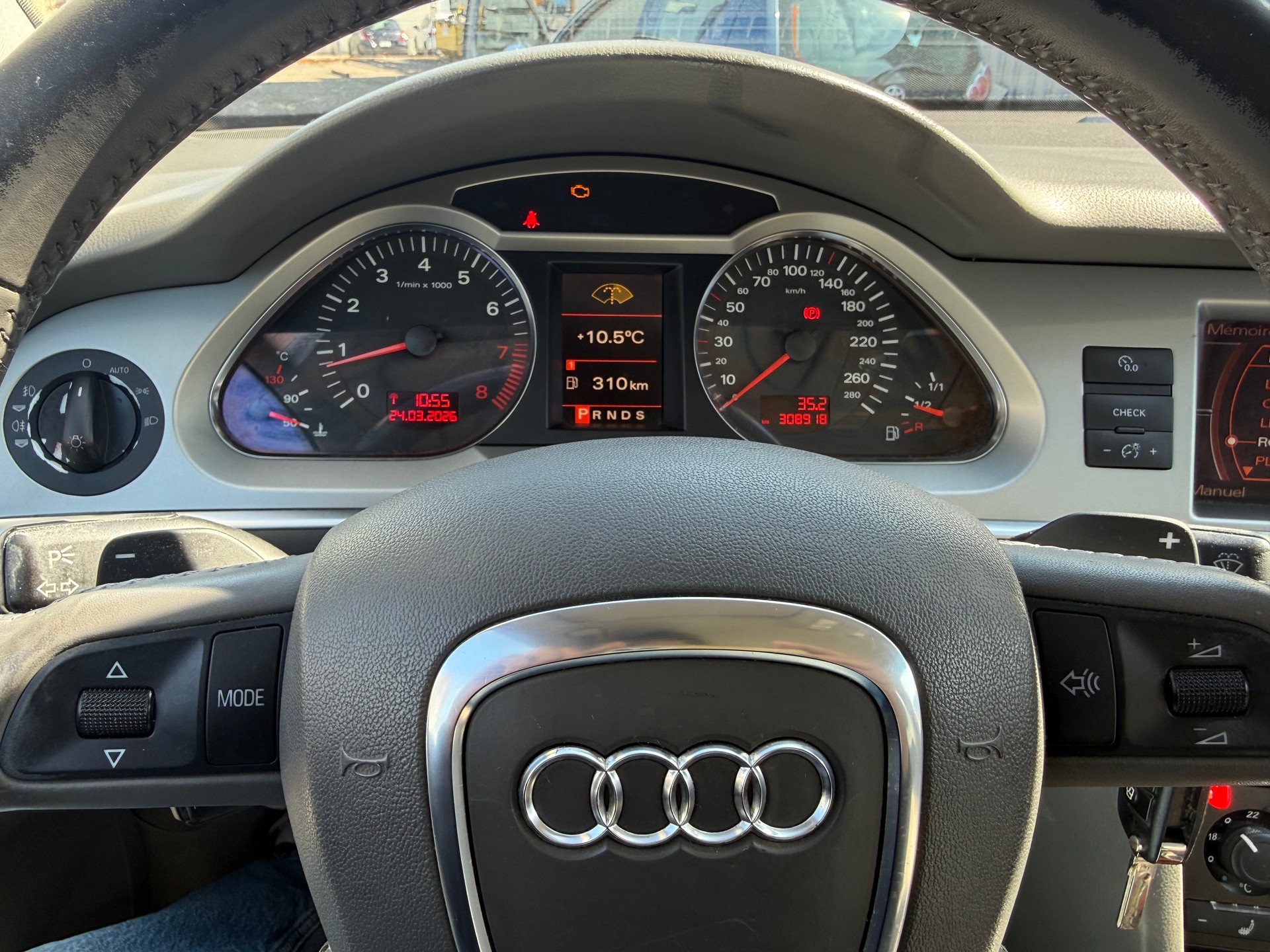 AUDI A6 Avant 2.0T FSI-image-9