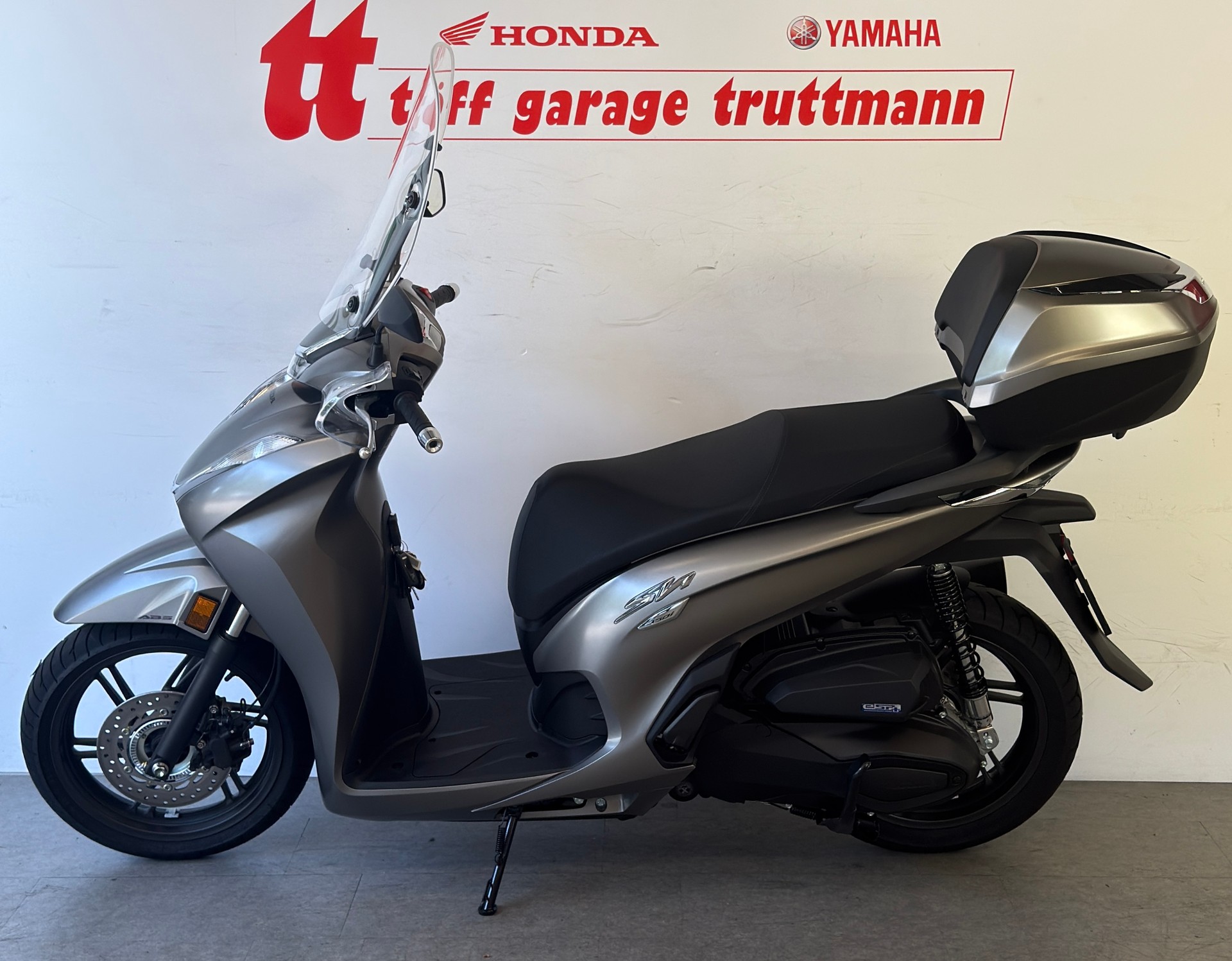HONDA SH 350-showroom-element-1