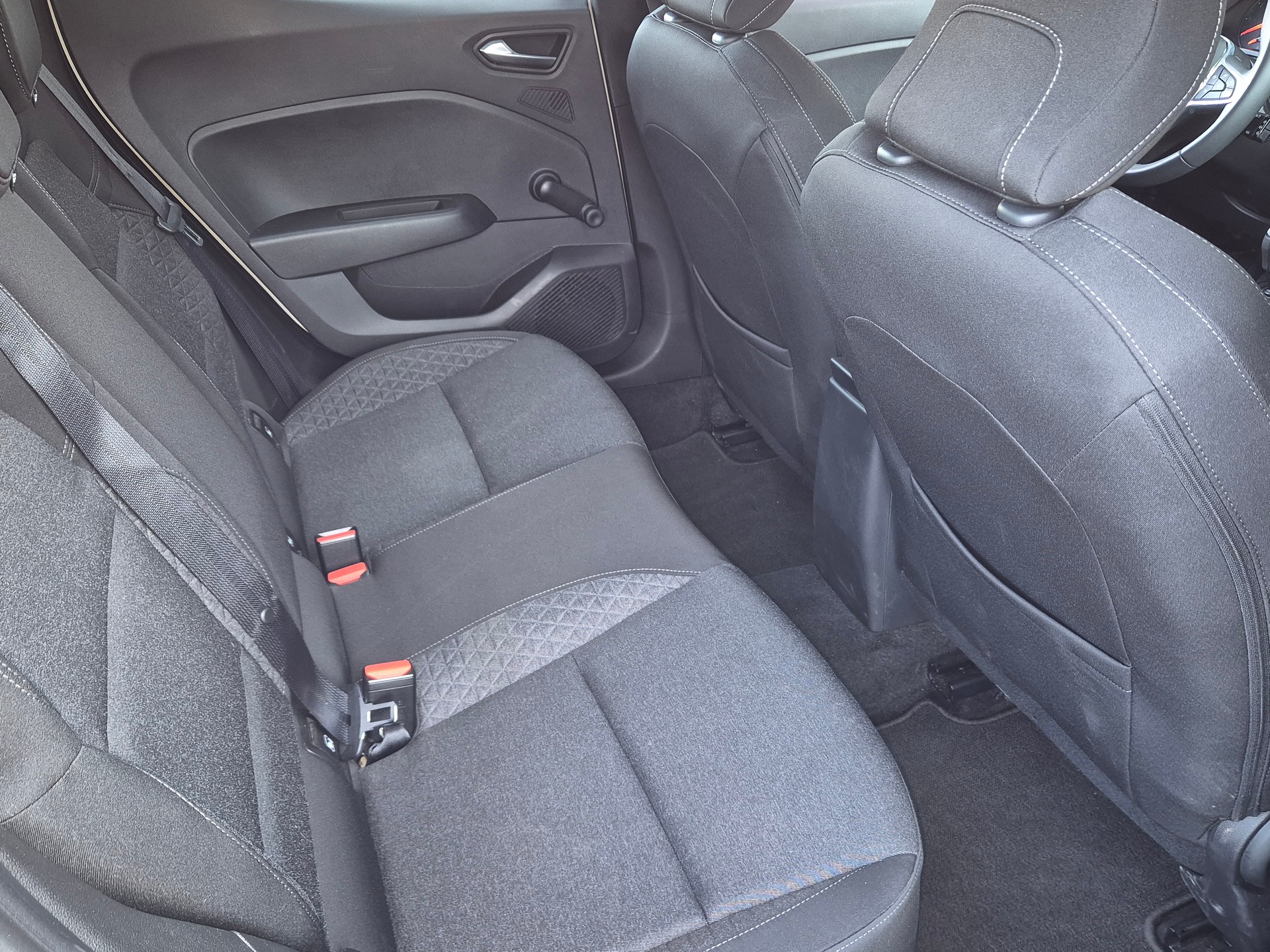 RENAULT Clio 1.0 Business-image-16