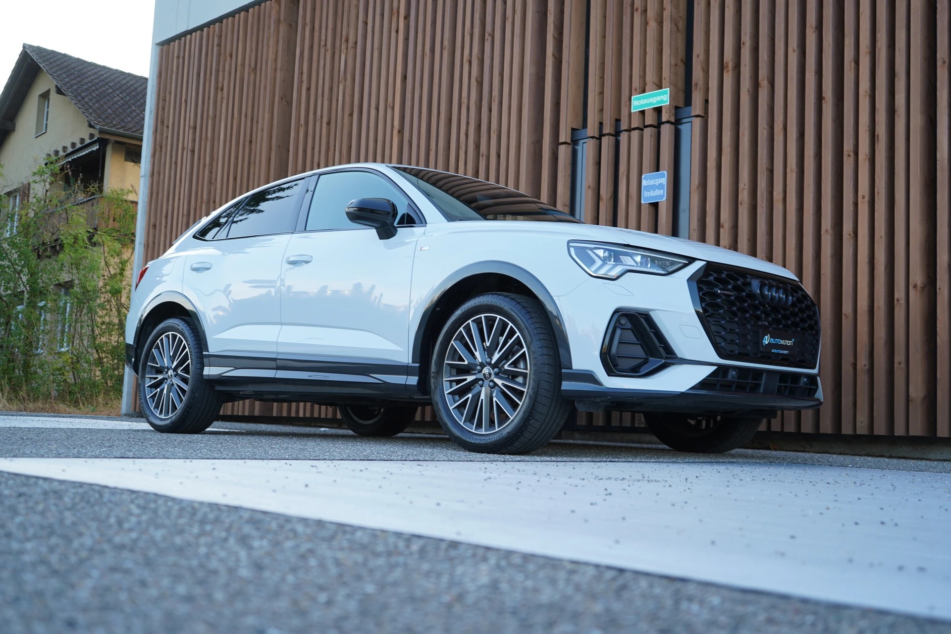 AUDI Q3 SPORTBACK 40 TFSI S LINE BLACK QUATTRO S-TRONIC l 190 PS-image-9