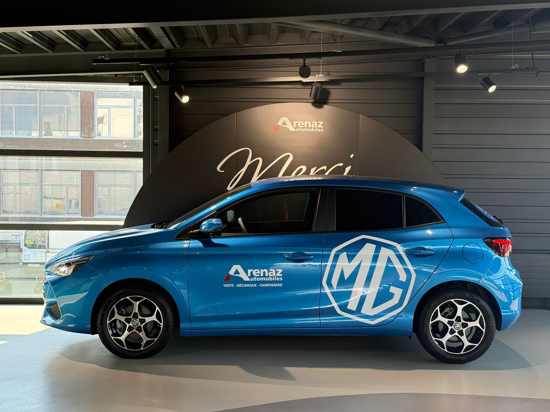 MG 3 1.5 Hybrid Luxury Aut.-showroom-element-1