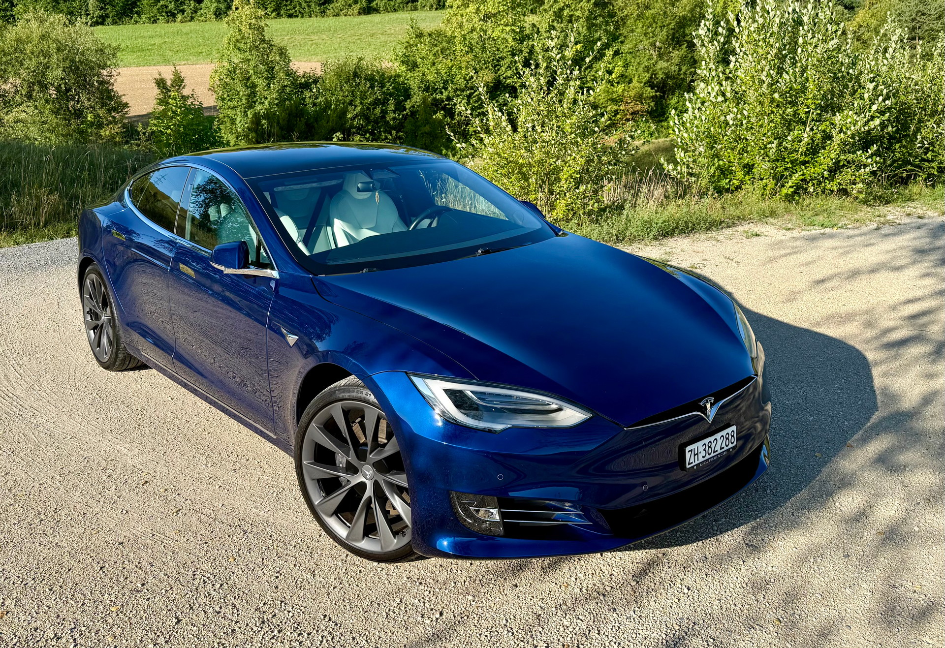 TESLA Maximale-Reichweite