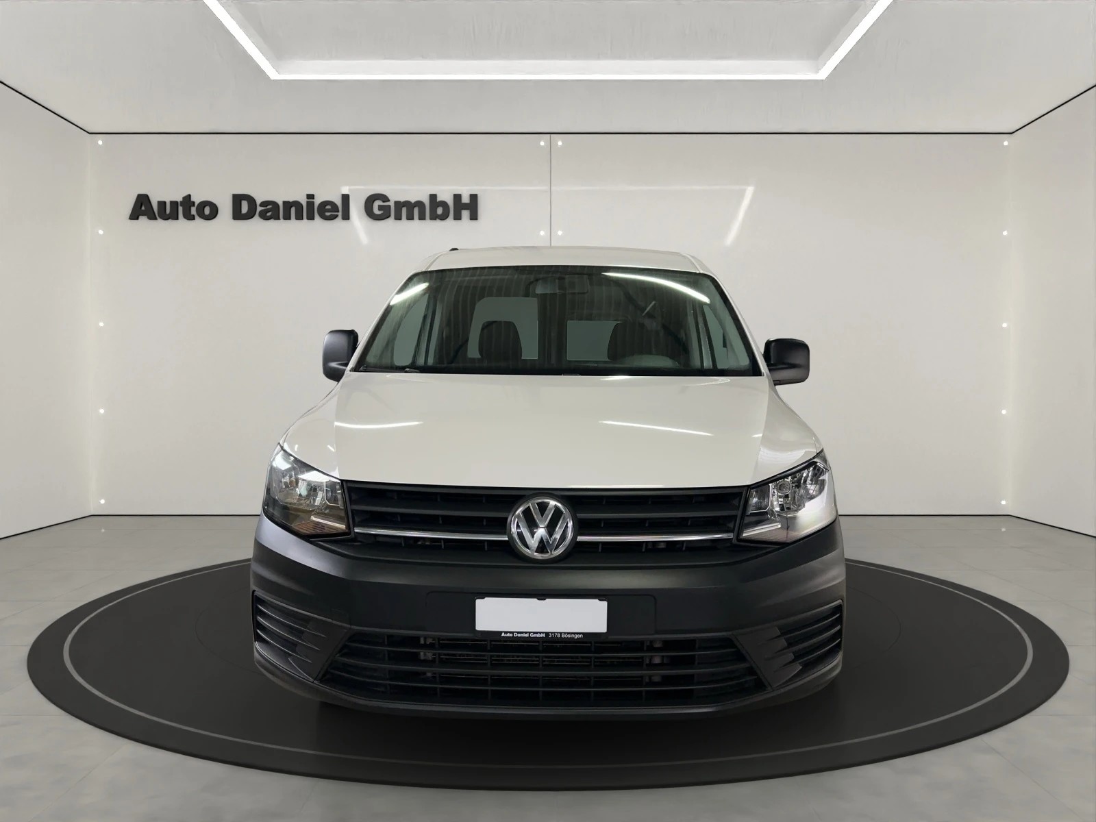 VW Caddy Maxi 2.0TDI BlueMotion Technology-showroom-element-1