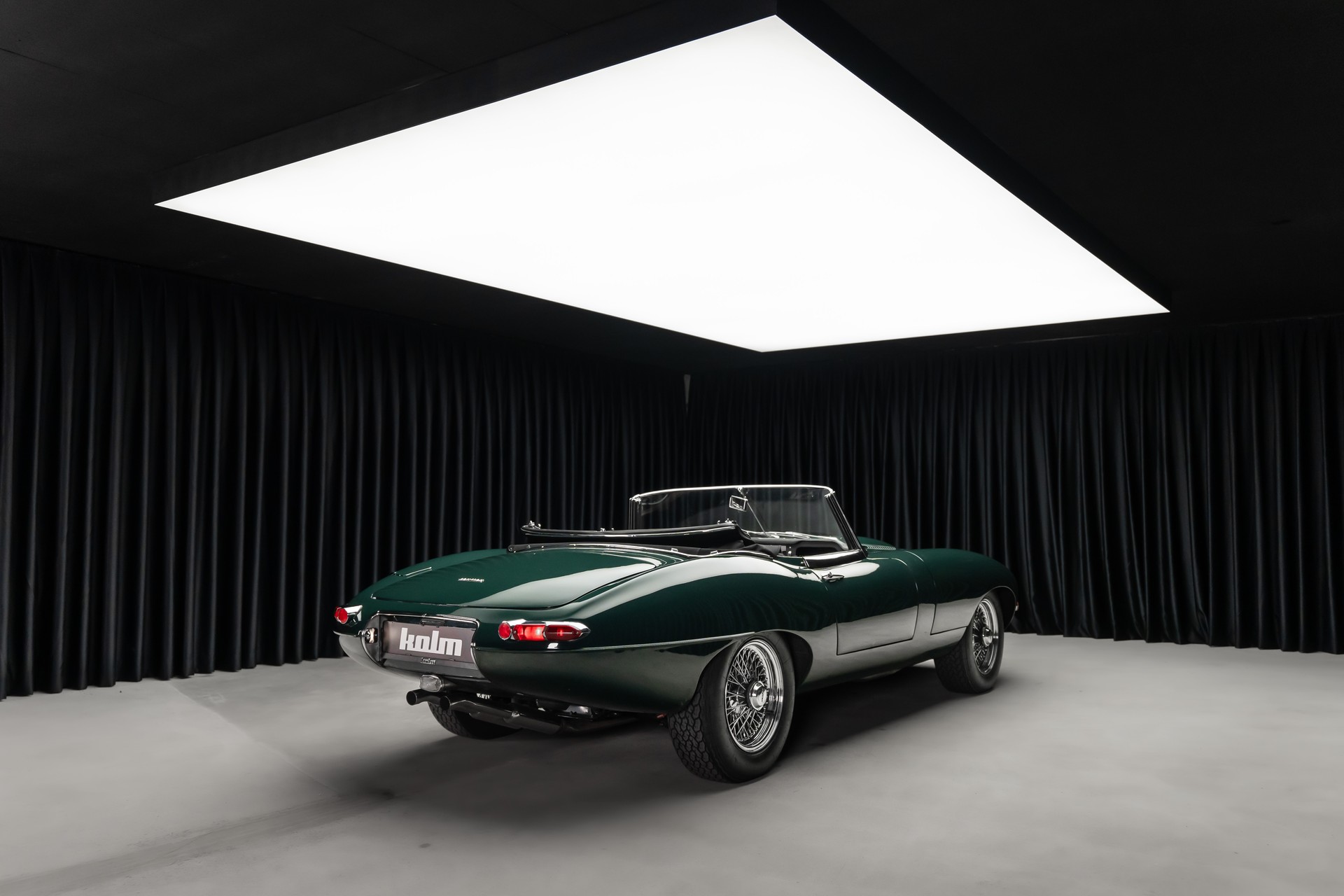 JAGUAR E-TYPE SERIES 1-showroom-element-3