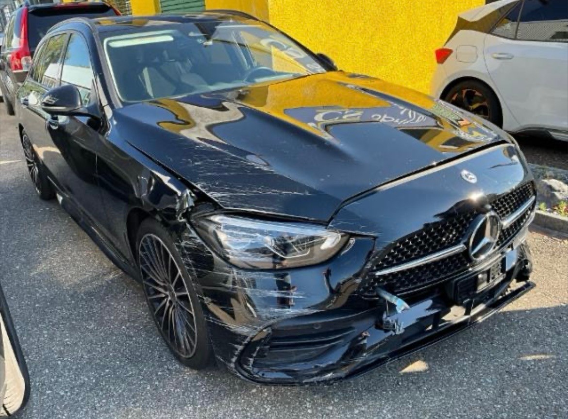 MERCEDES-BENZ C 180 T AMG Line