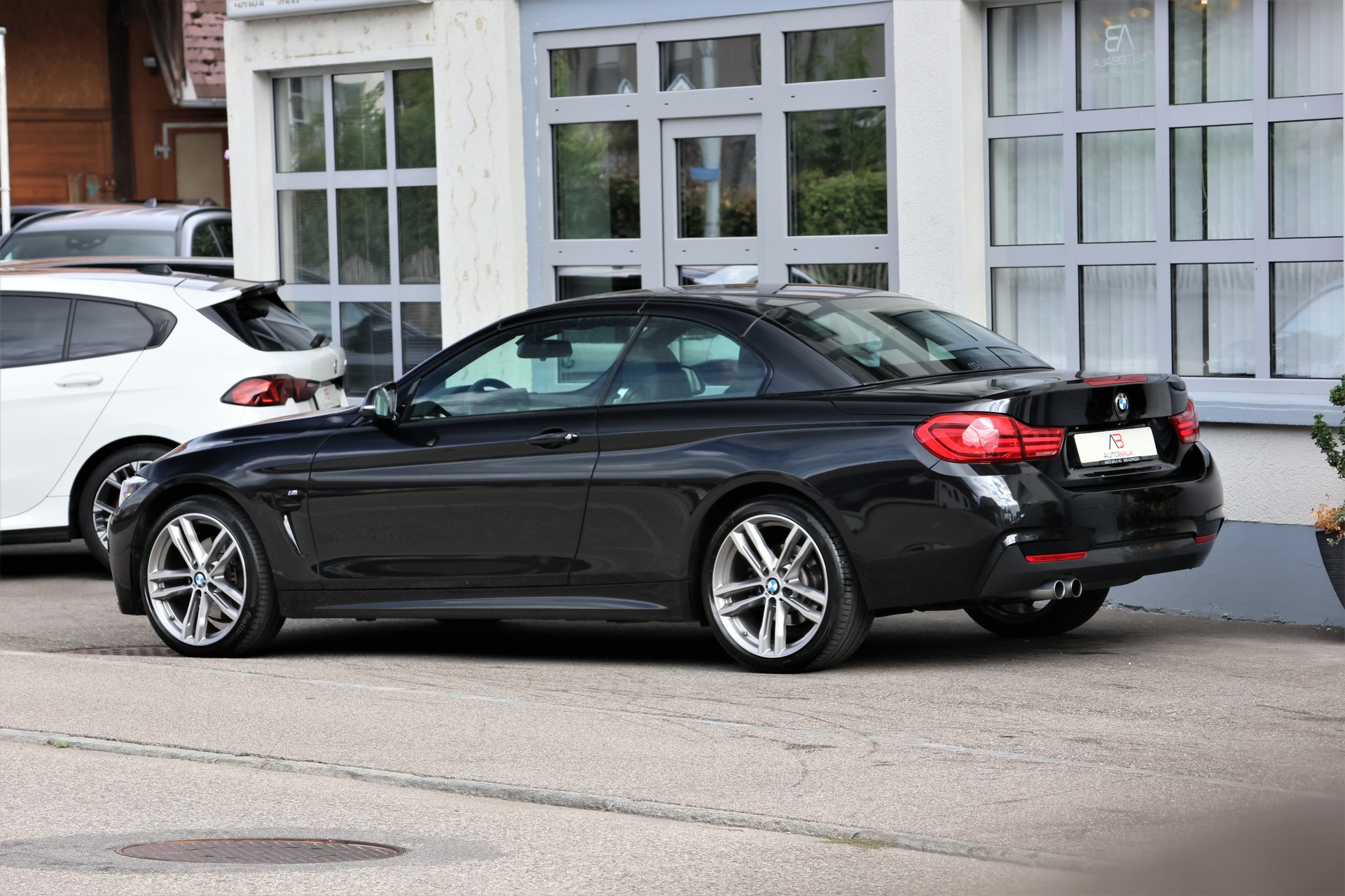 BMW 430i Cabriolet xDrive M Sport Steptronic (CH)-showroom-element-3