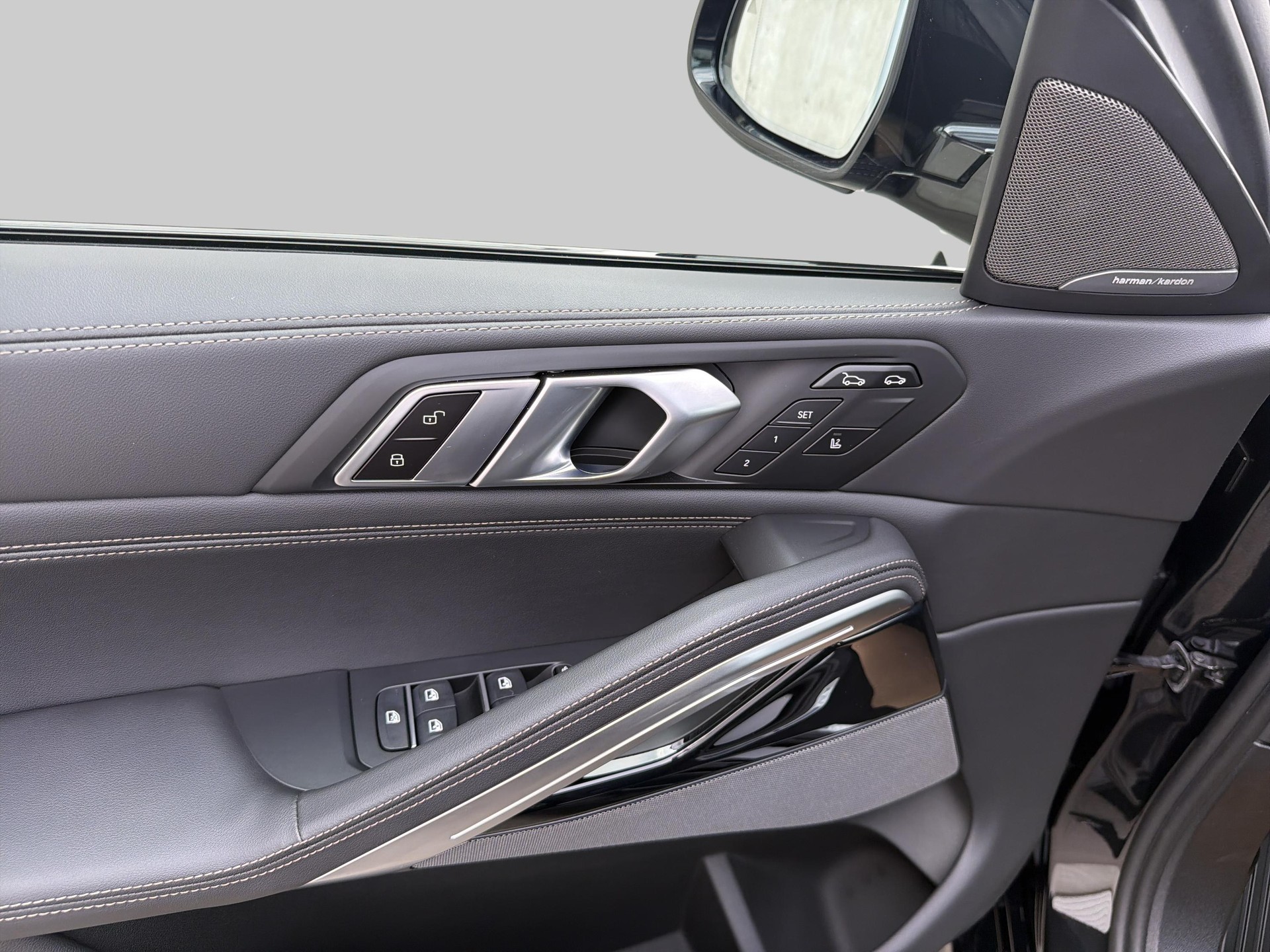 BMW X6 xDrive 48V 40d M Sport Pro-image-13