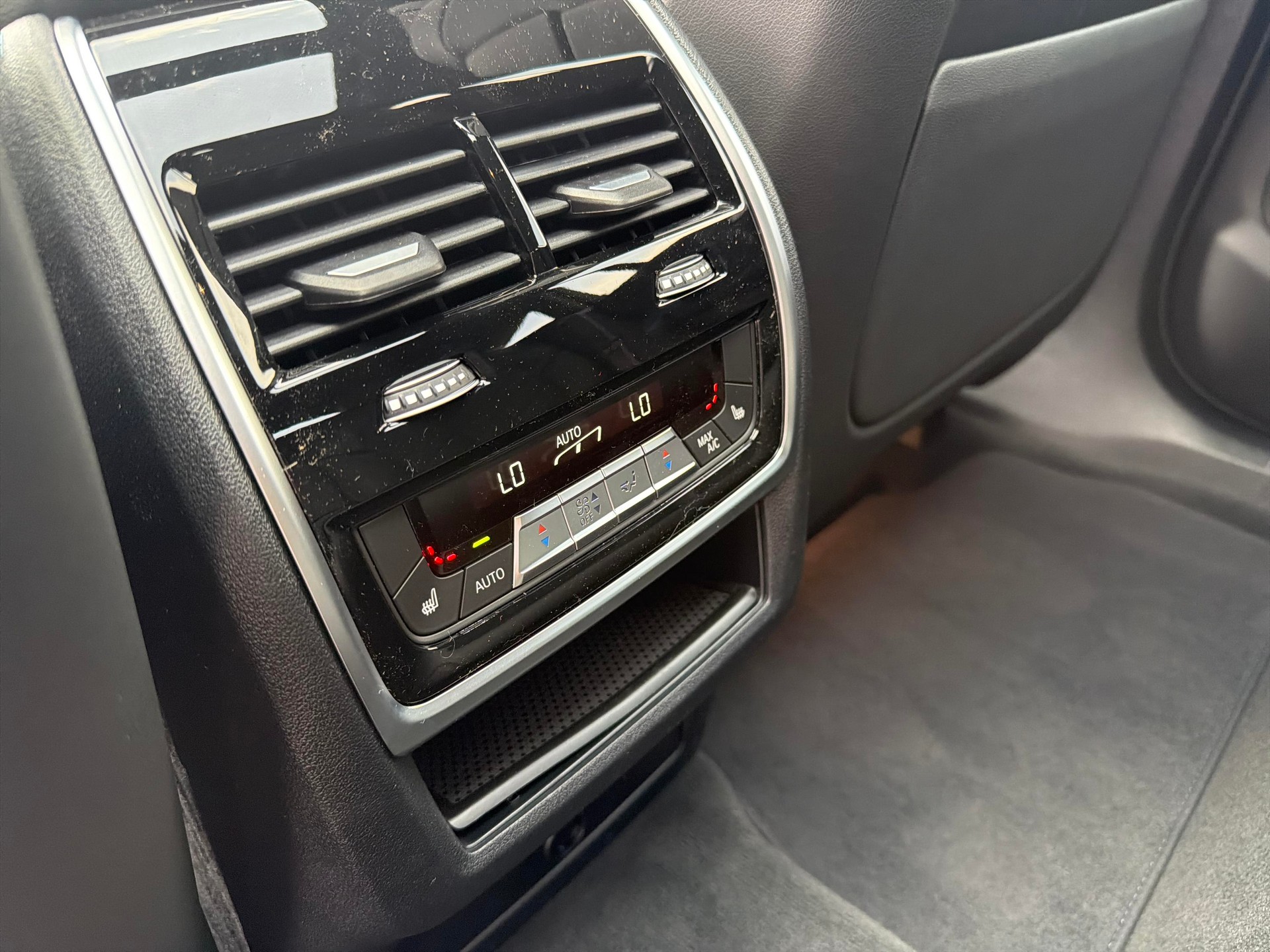 BMW X6 xDrive 48V 40d M Sport Pro-image-15