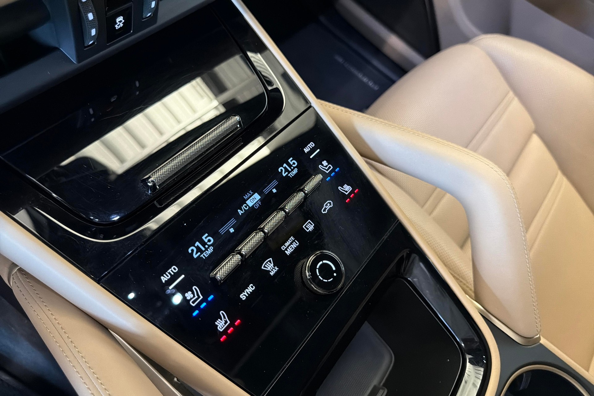 PORSCHE Cayenne Turbo E-Hybrid Tiptronic-image-13