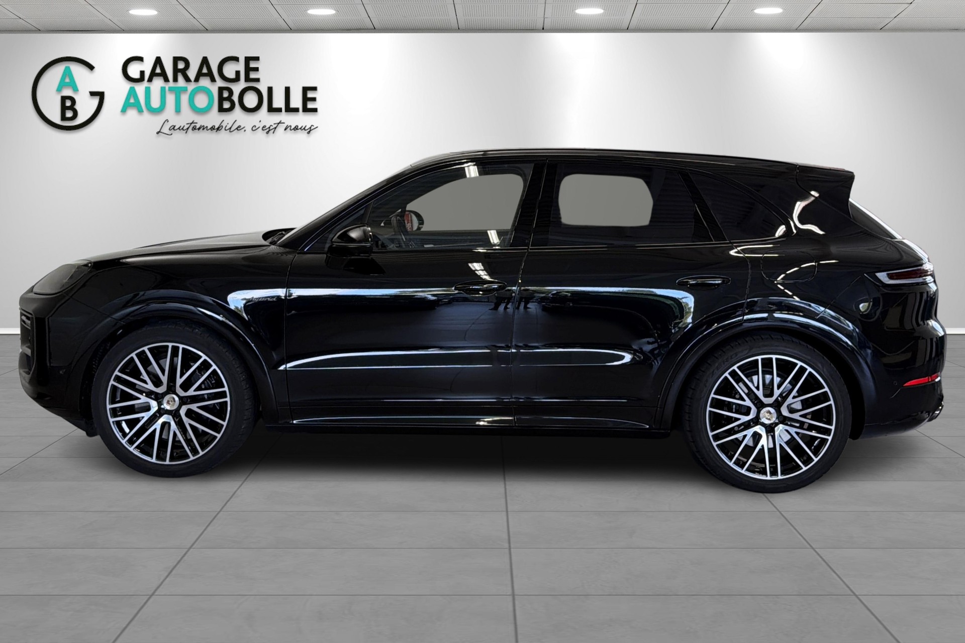 PORSCHE Cayenne Turbo E-Hybrid Tiptronic-image-6