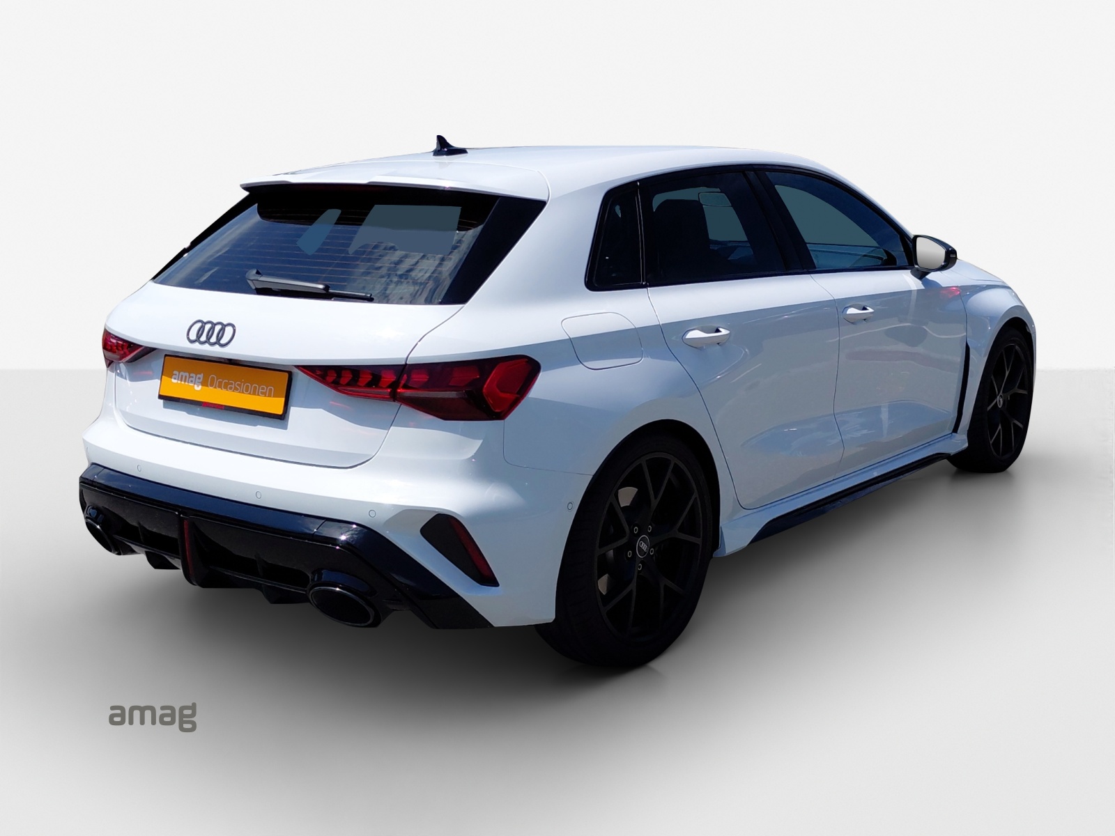 AUDI RS3 Sportback 2.5 TSI quattro S-tronic-image-4