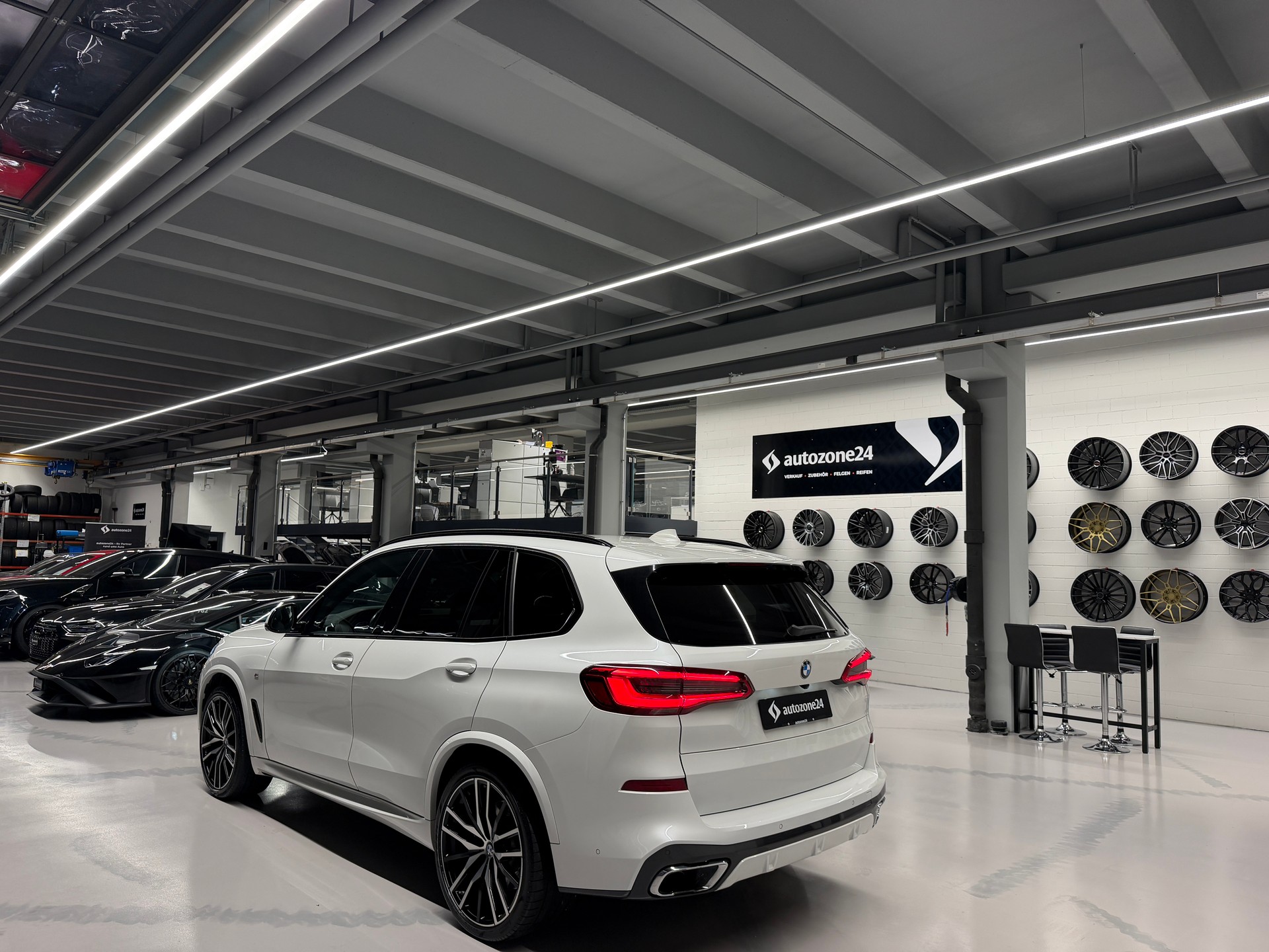 BMW X5 30d xDrive SAG *M Sport*CH-Auto*Harman/Kardon*AHK*Standheizung*Garantie-image-10